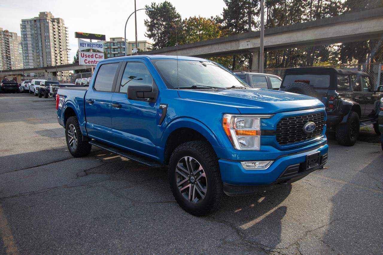 2021 Ford F-150 XL 4WD SuperCrew 5.5' Box Photo3
