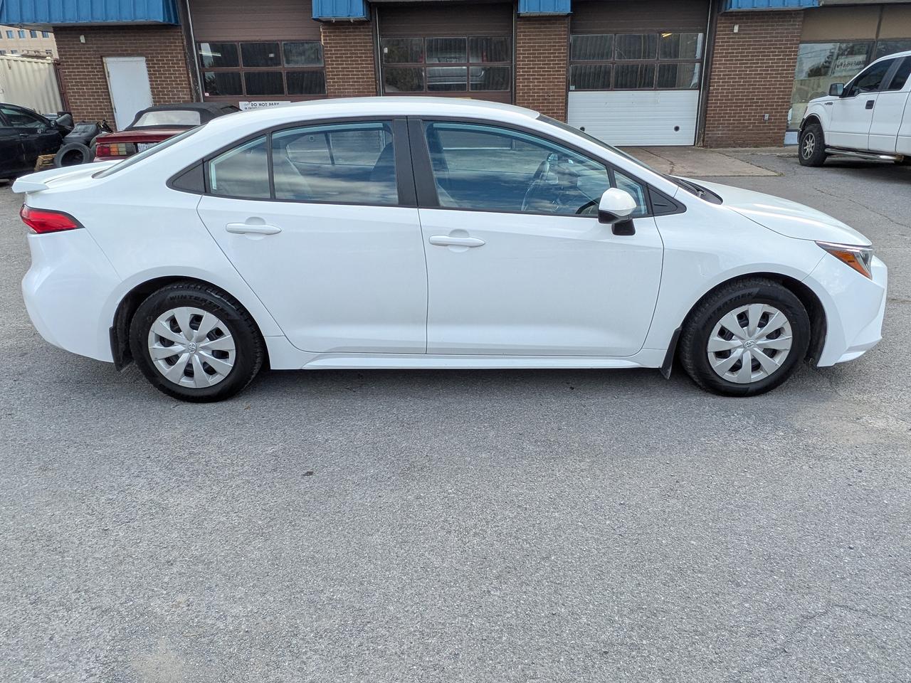 2022 Toyota Corolla L Photo
