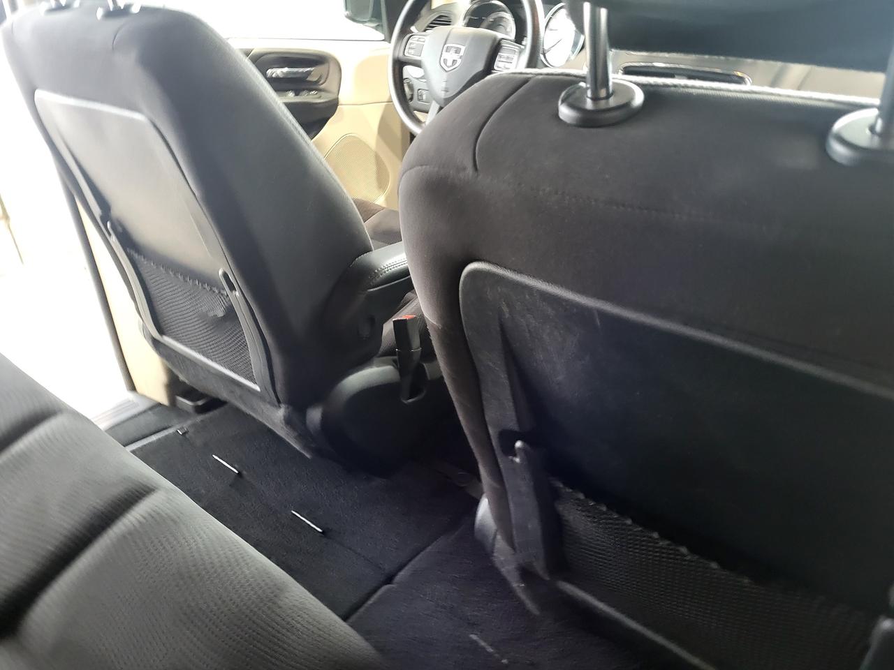 2020 Dodge Grand Caravan SE Photo