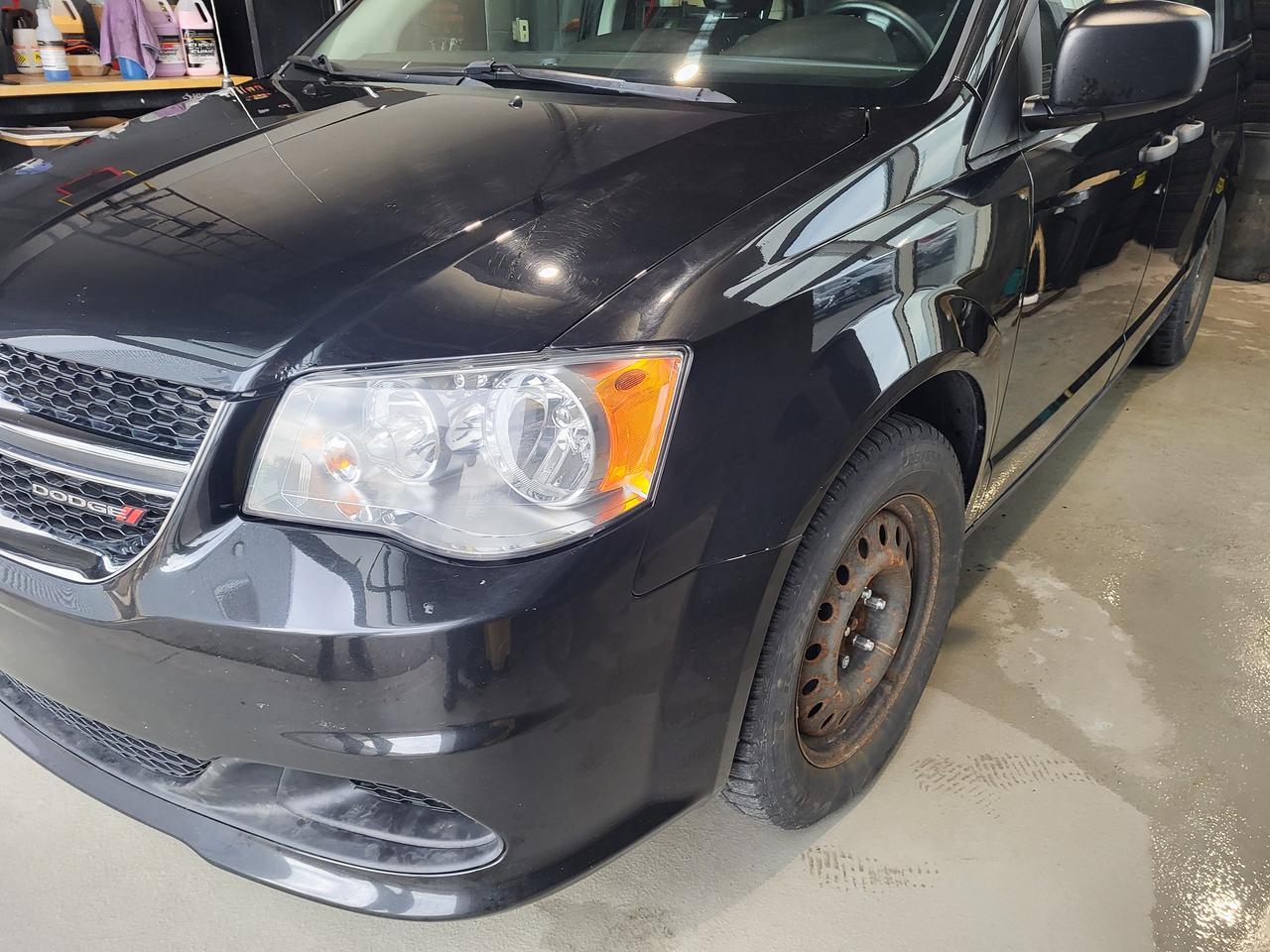 2020 Dodge Grand Caravan SE Photo