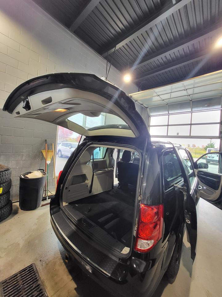 2020 Dodge Grand Caravan SE Photo