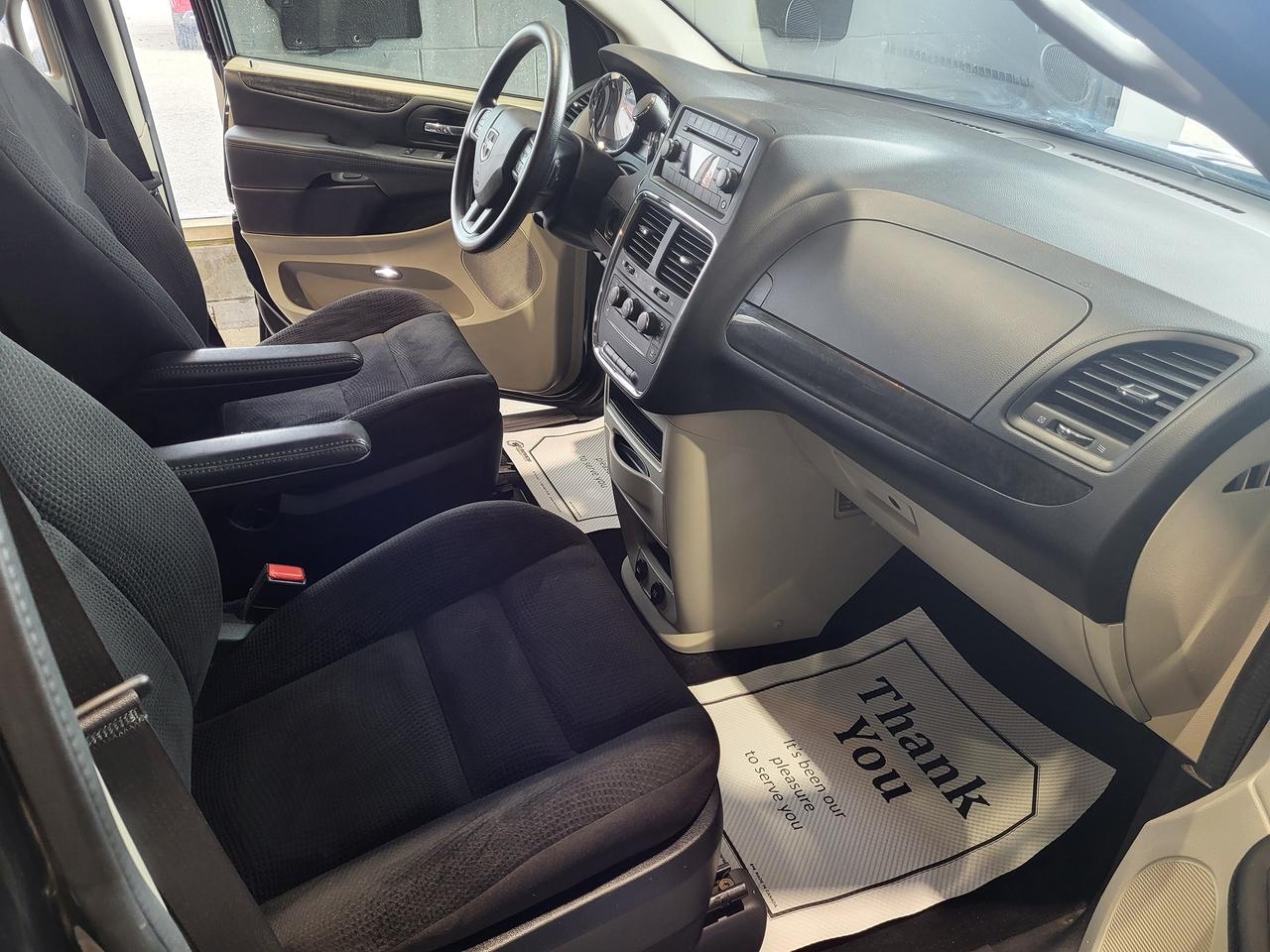 2020 Dodge Grand Caravan SE Photo