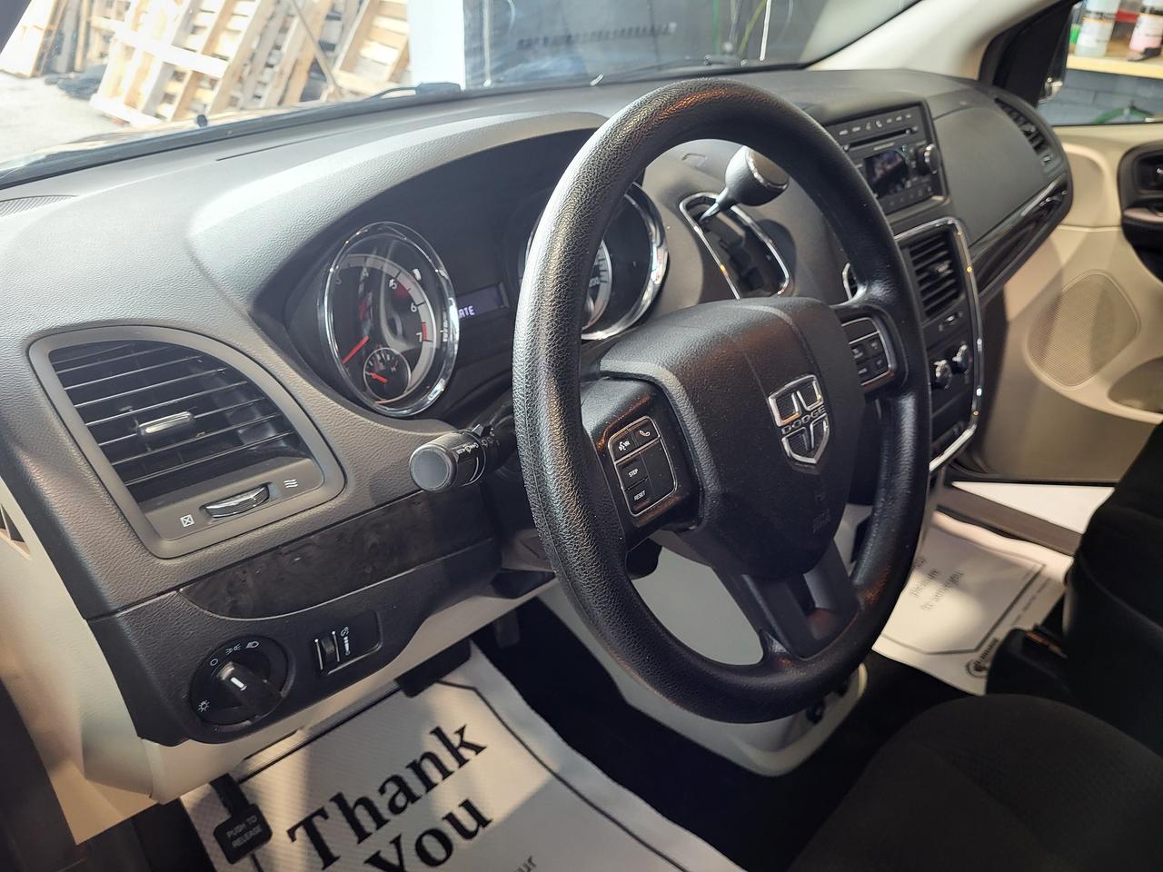 2020 Dodge Grand Caravan SE Photo