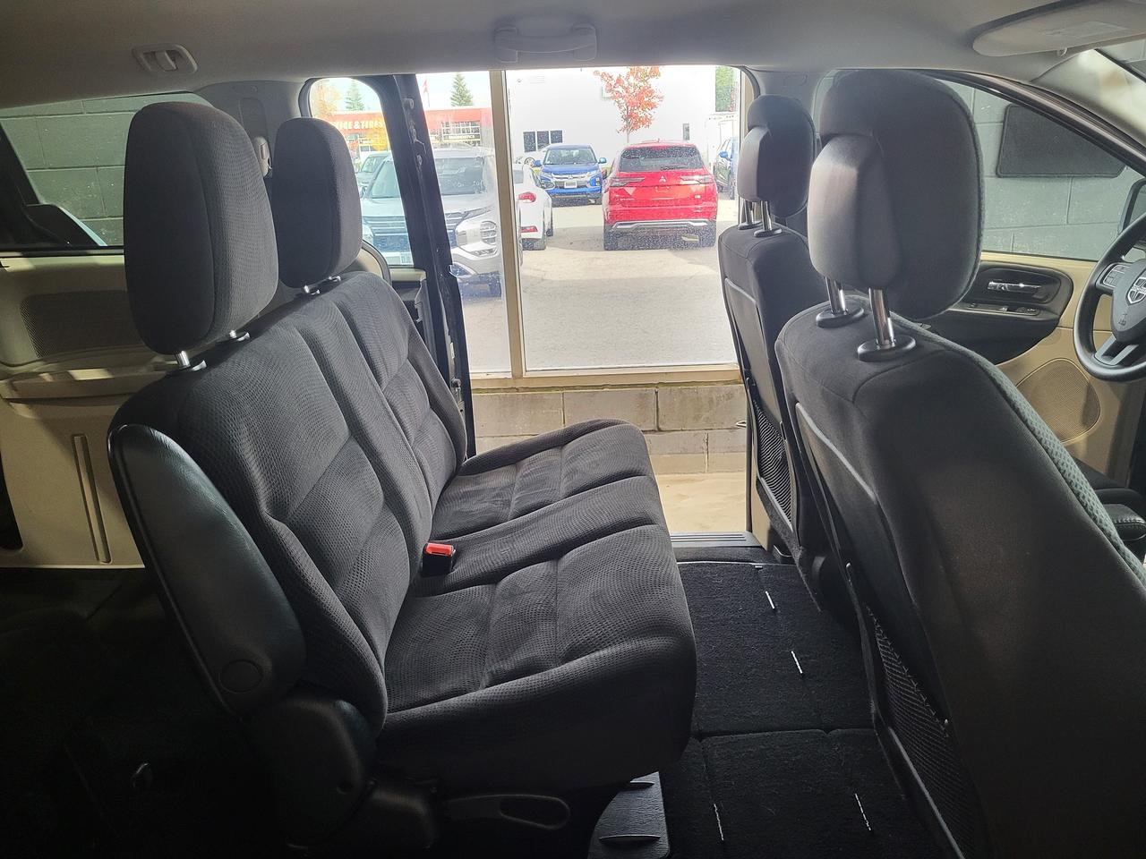2020 Dodge Grand Caravan SE Photo
