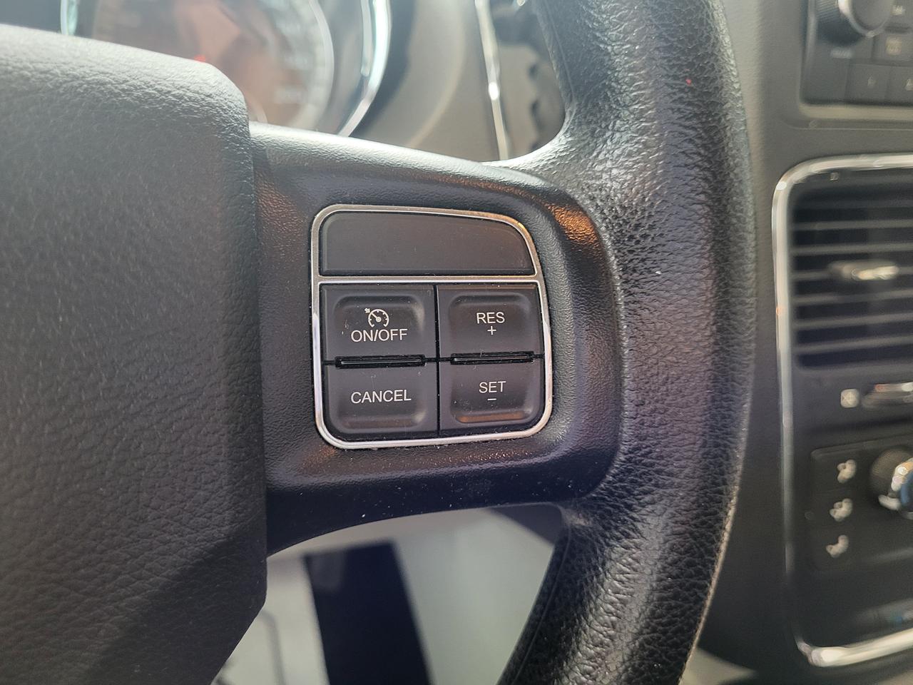 2020 Dodge Grand Caravan SE Photo