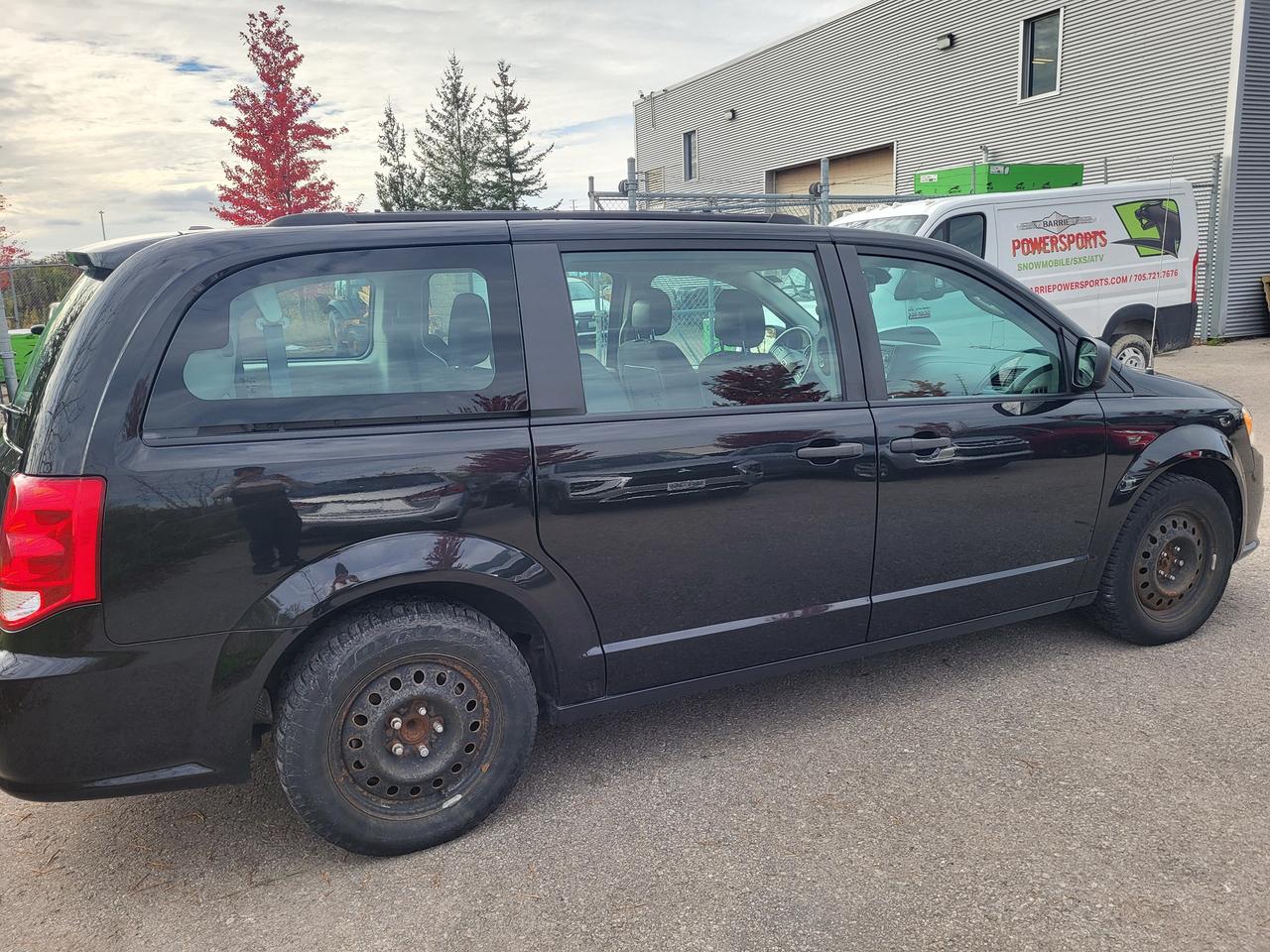 2020 Dodge Grand Caravan SE Photo