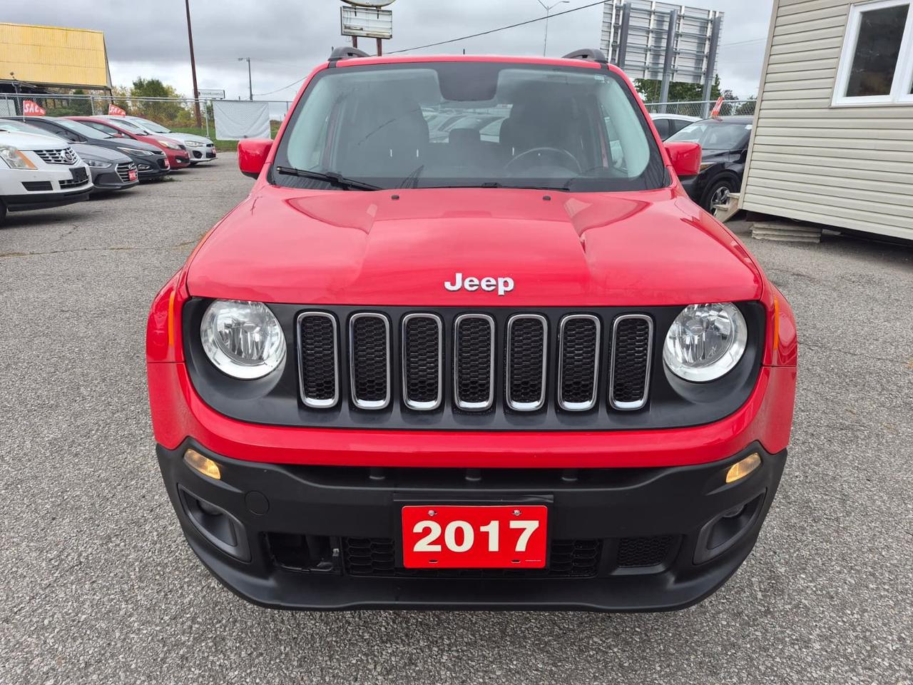 2017 Jeep Renegade 4WD 4dr Altitude Photo