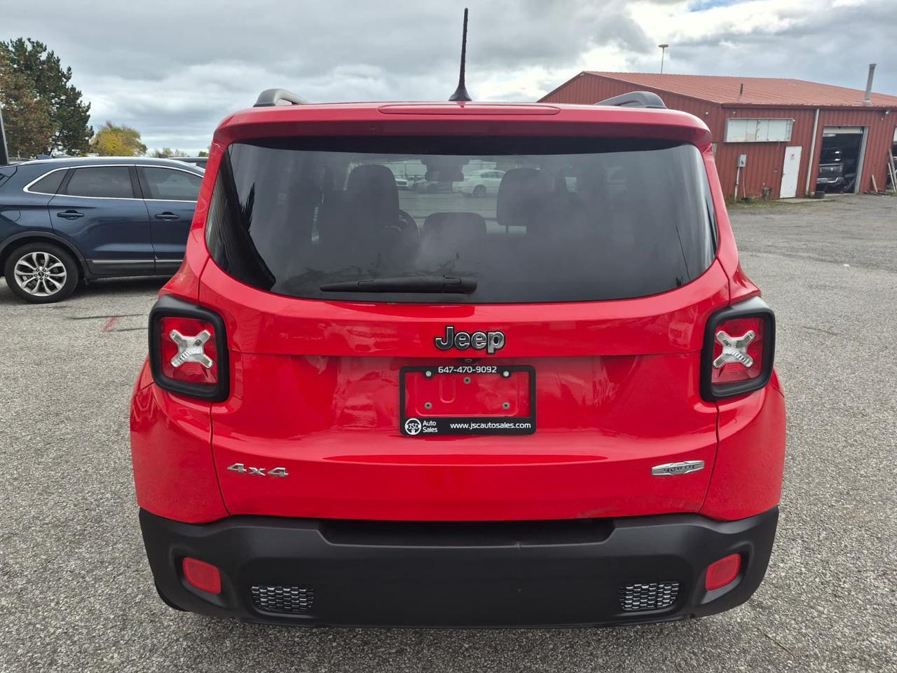 2017 Jeep Renegade 4WD 4dr Altitude Photo
