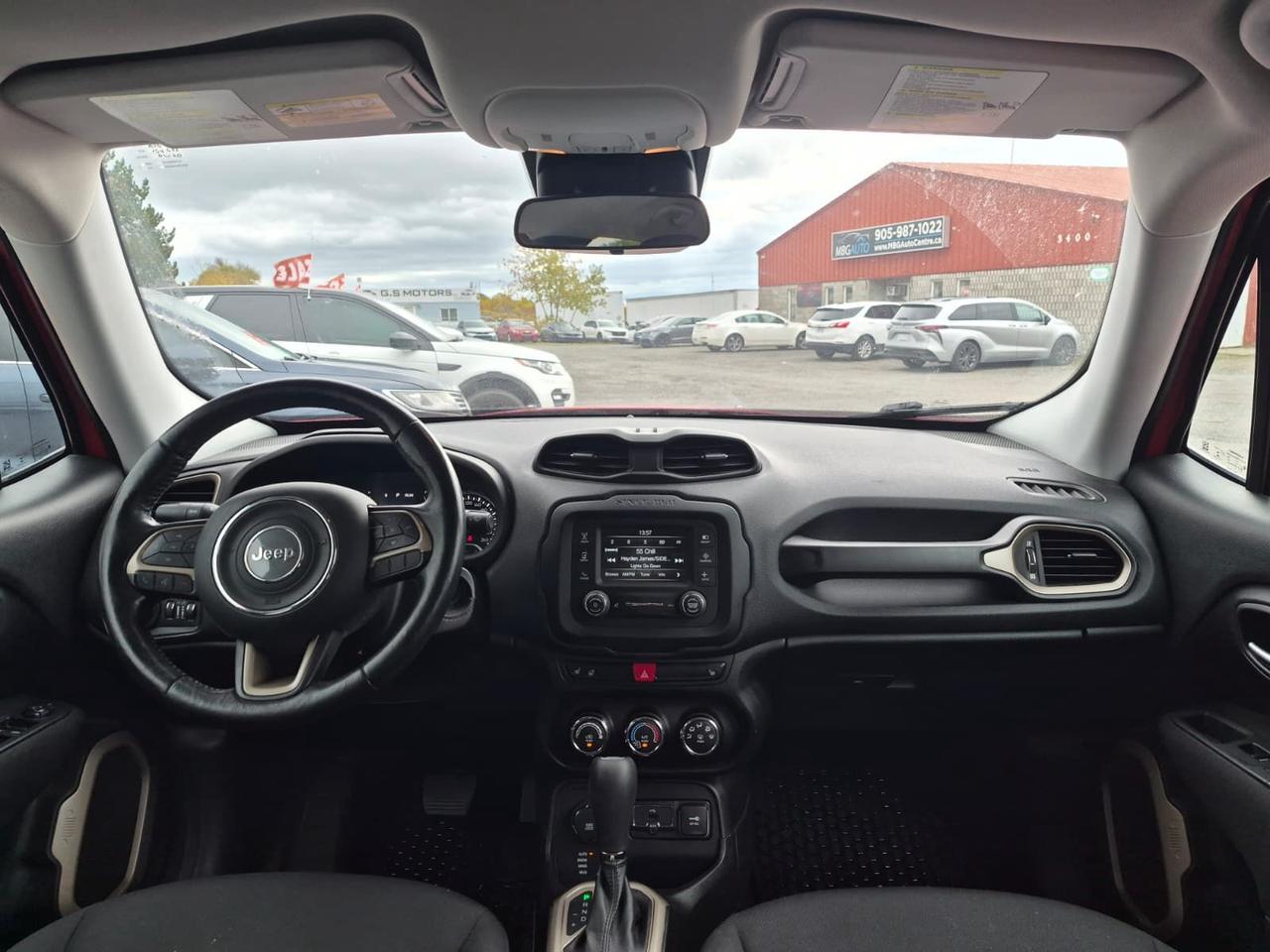 2017 Jeep Renegade 4WD 4dr Altitude Photo