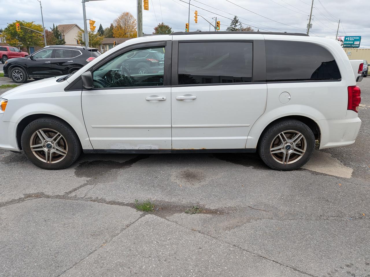 2016 Dodge Grand Caravan SXT Photo