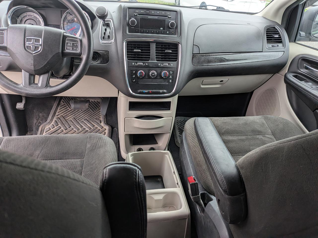 2016 Dodge Grand Caravan SXT Photo