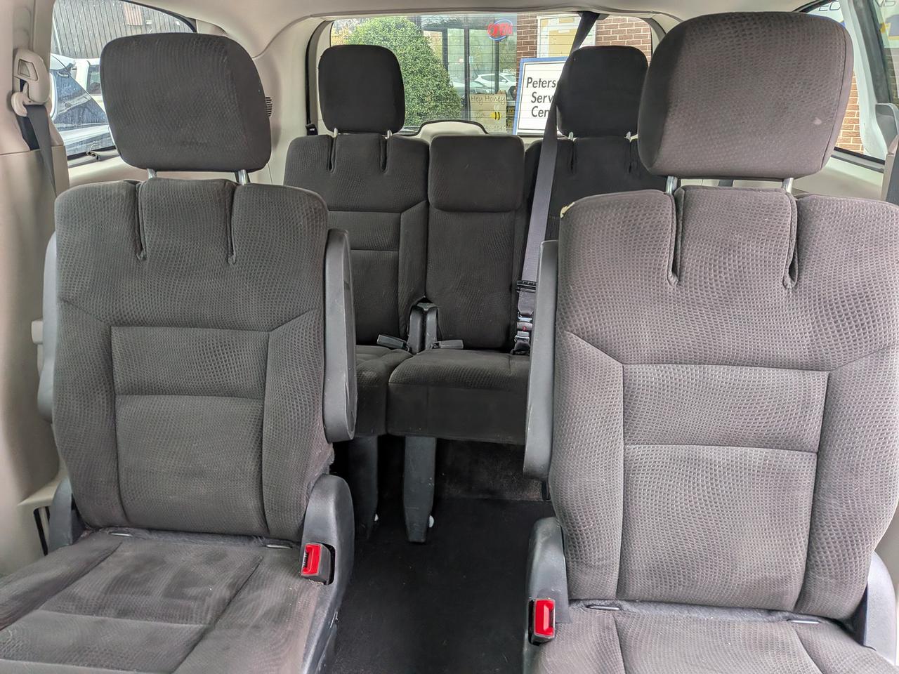 2016 Dodge Grand Caravan SXT Photo
