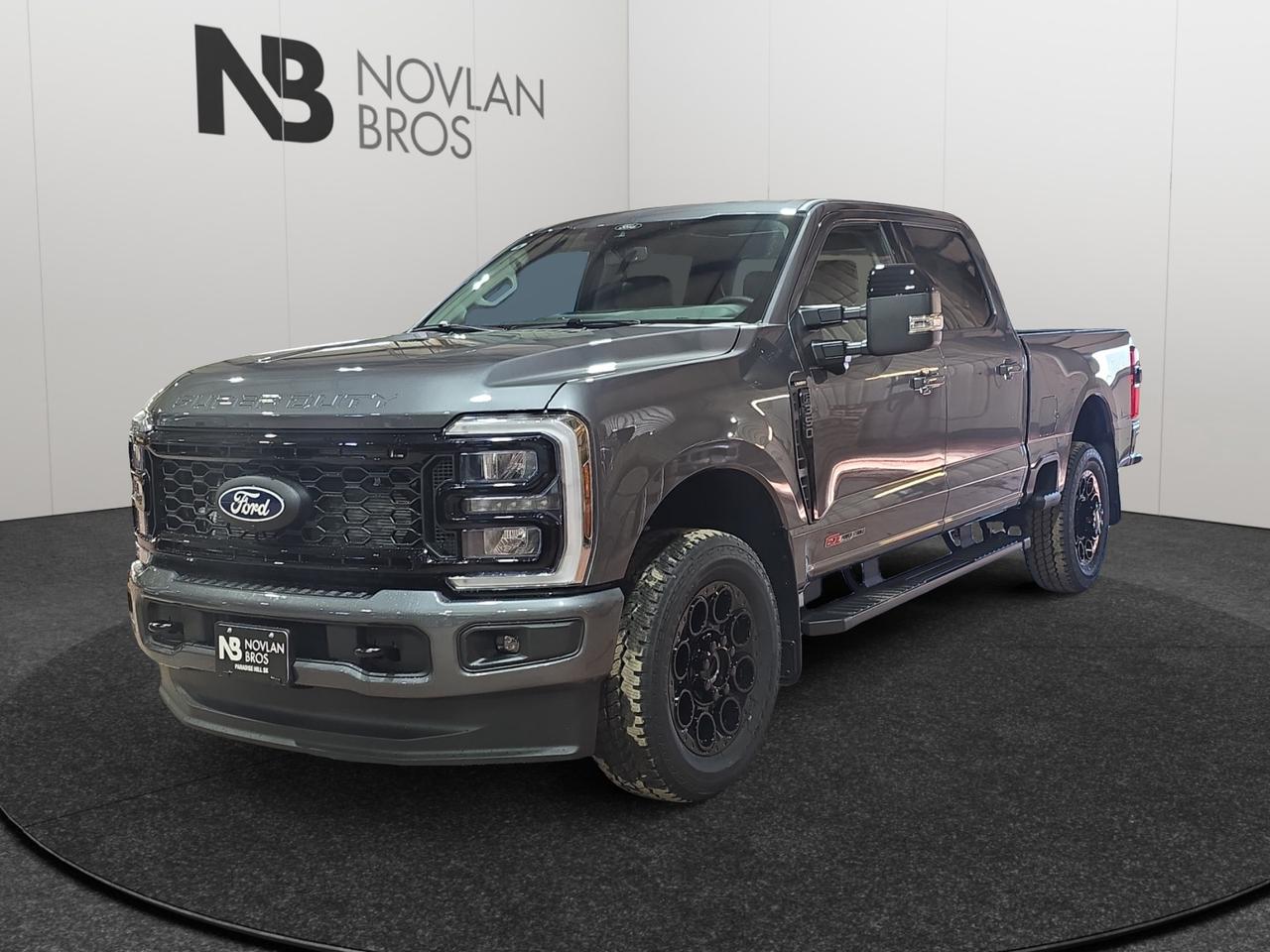 2027 Ford F-350 Super Duty SRW Lariat Photo0