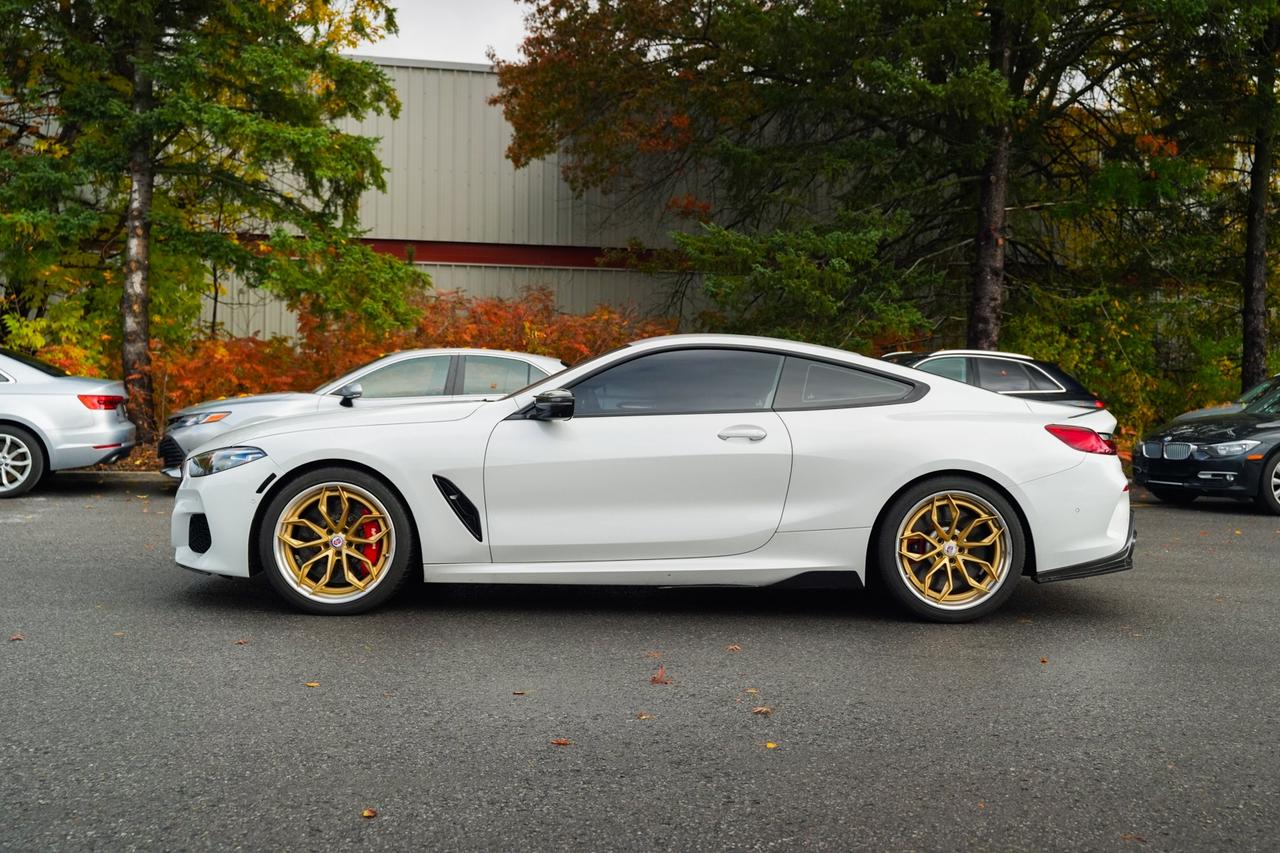 2022 BMW 8 Series M850i xDrive Coupe Photo