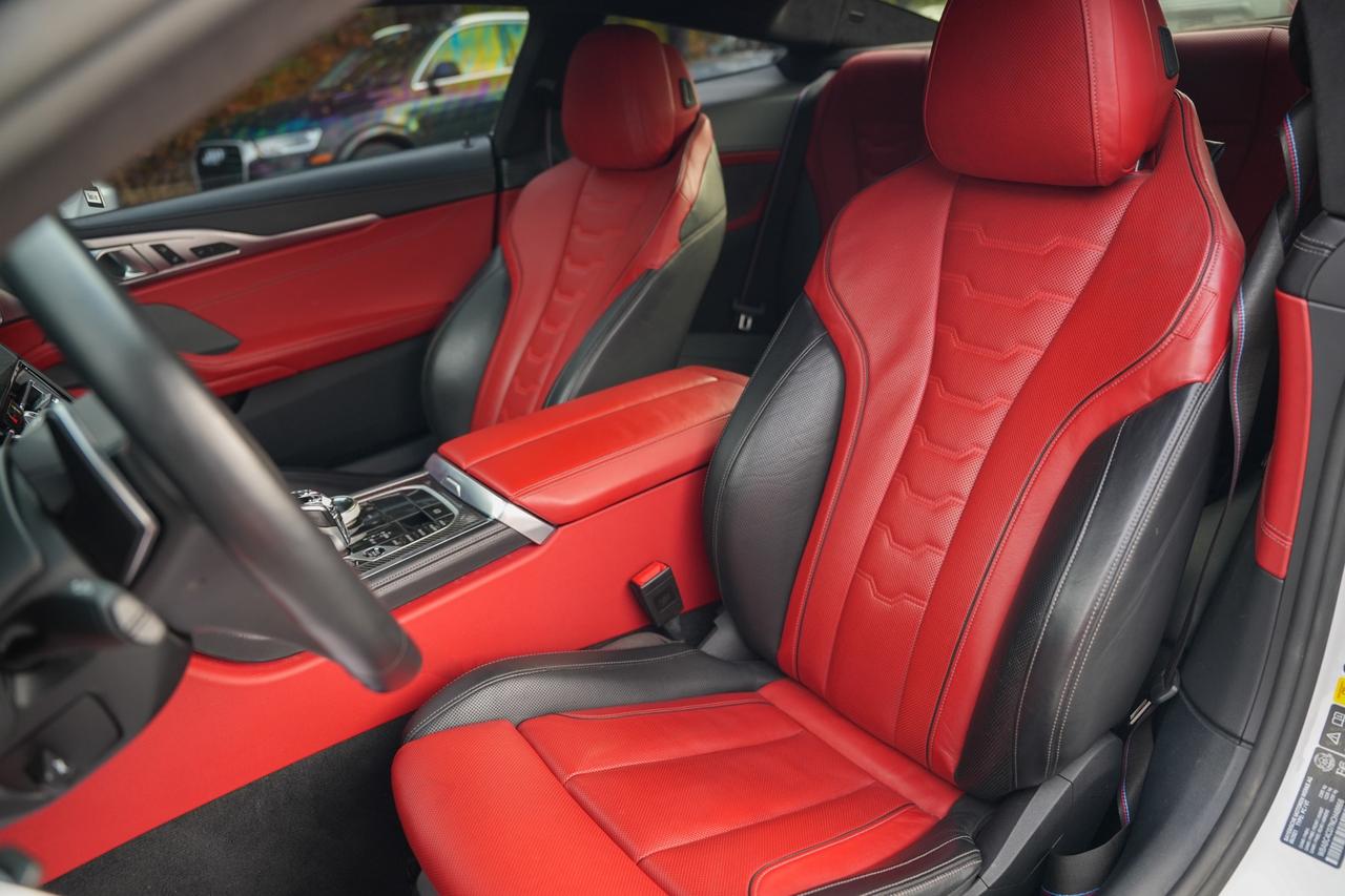 2022 BMW 8 Series M850i xDrive Coupe Photo