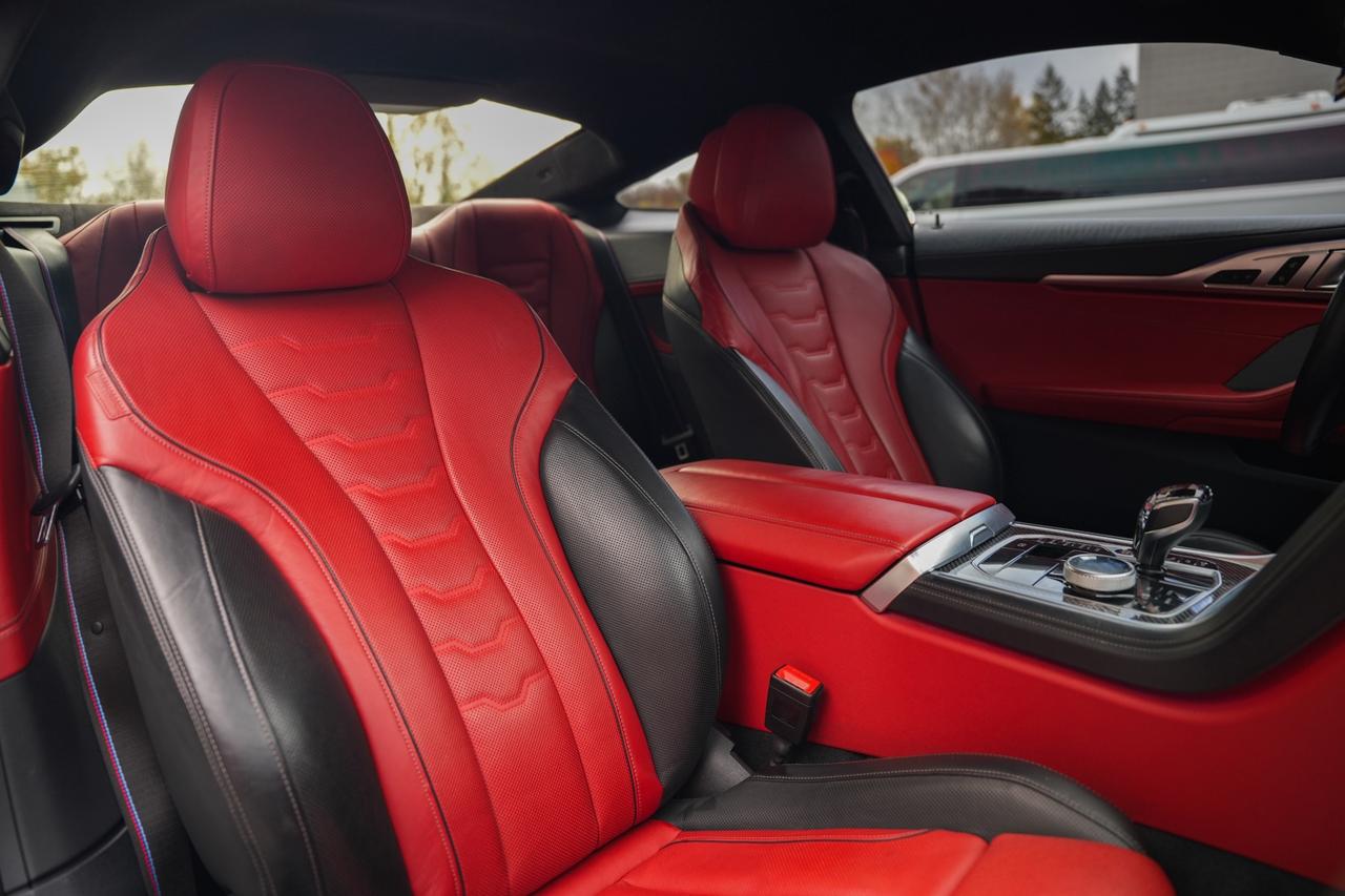 2022 BMW 8 Series M850i xDrive Coupe Photo