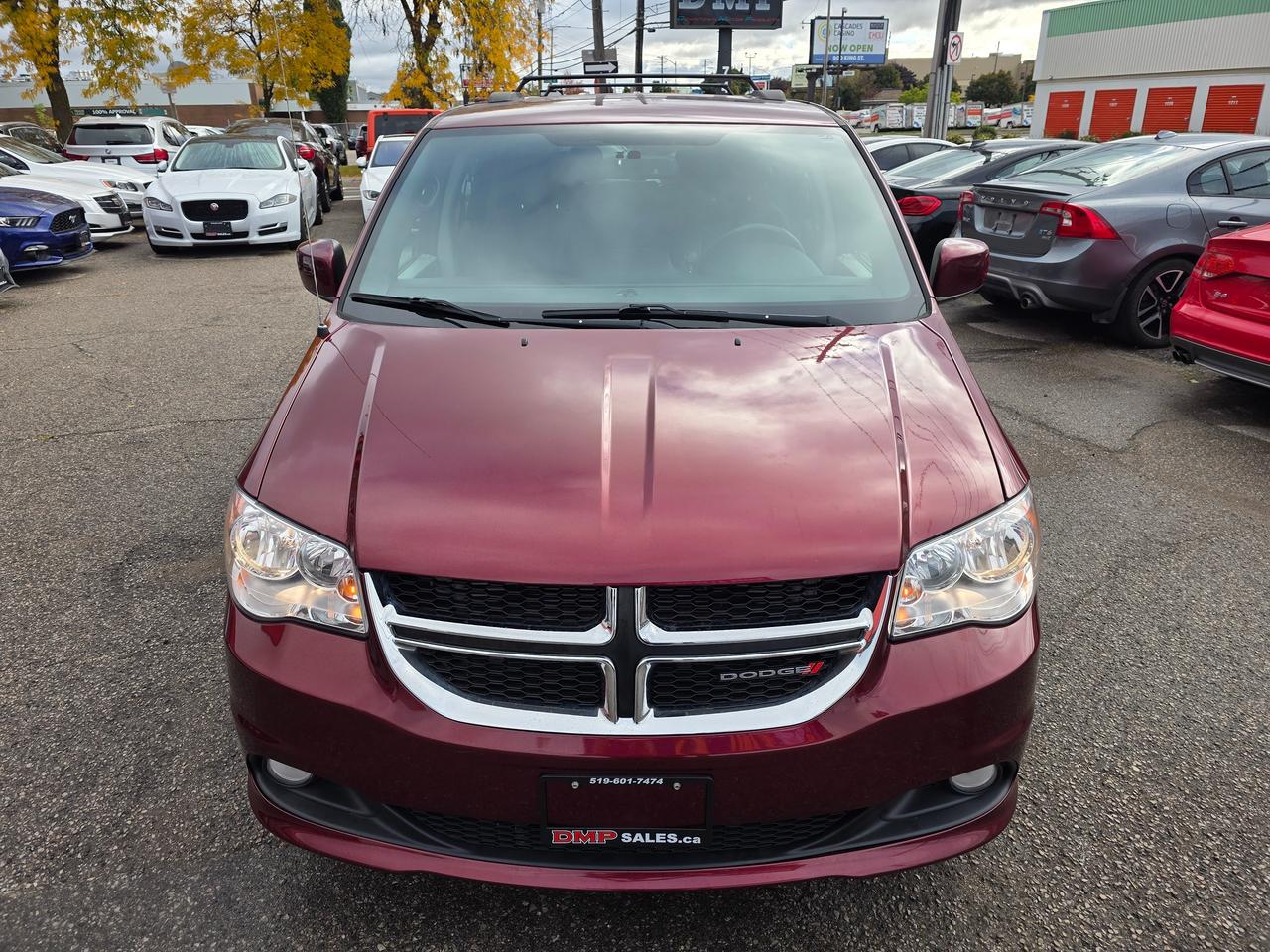 2017 Dodge Grand Caravan SXT Premium Plus Photo