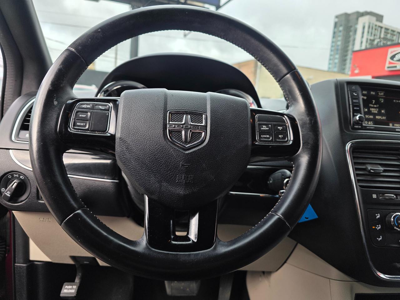 2017 Dodge Grand Caravan SXT Premium Plus Photo