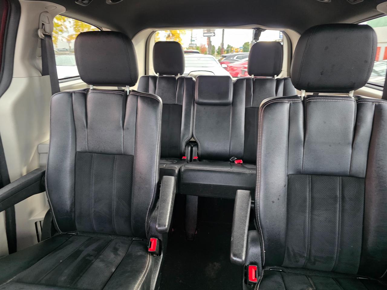 2017 Dodge Grand Caravan SXT Premium Plus Photo