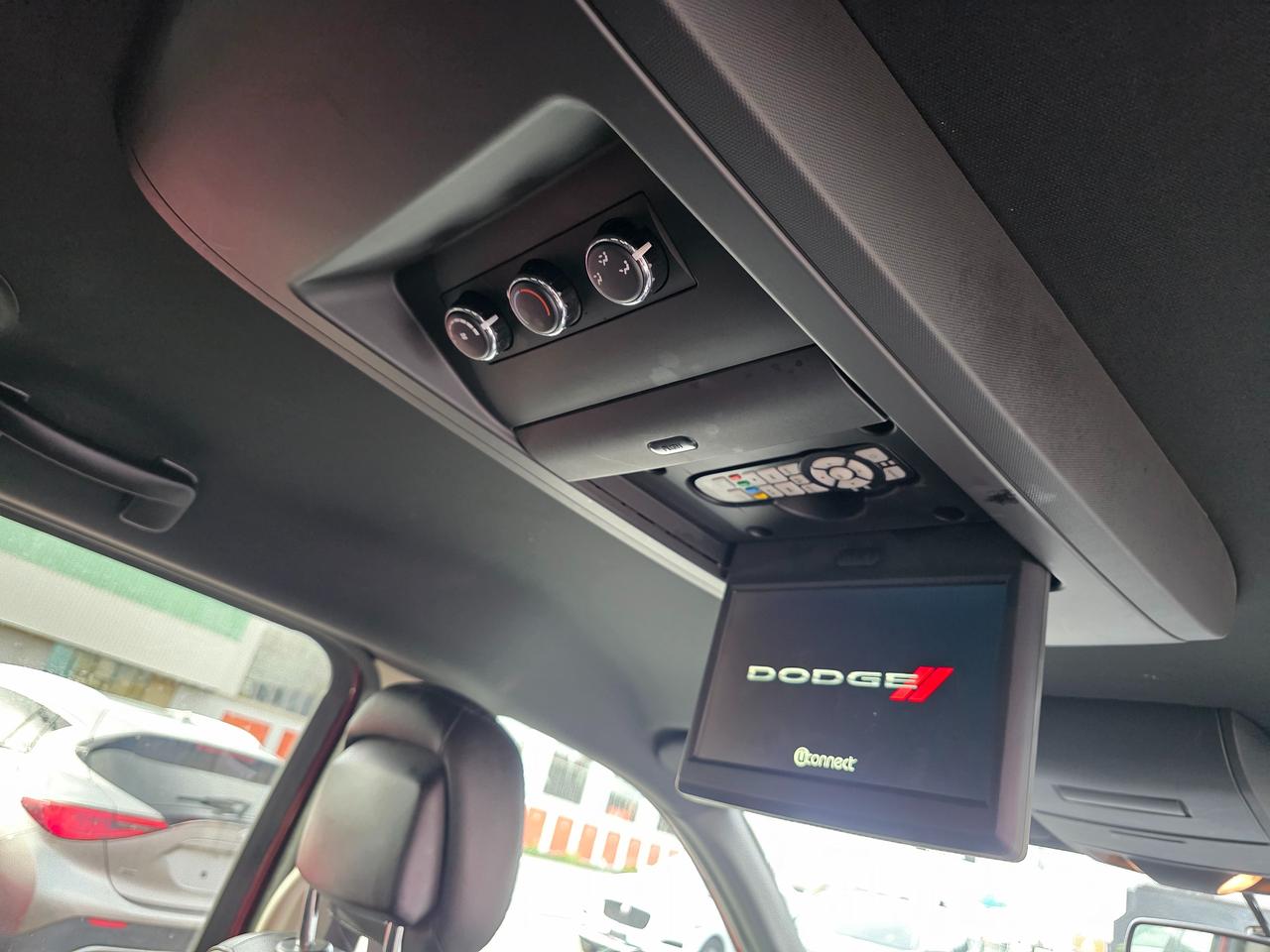 2017 Dodge Grand Caravan SXT Premium Plus Photo