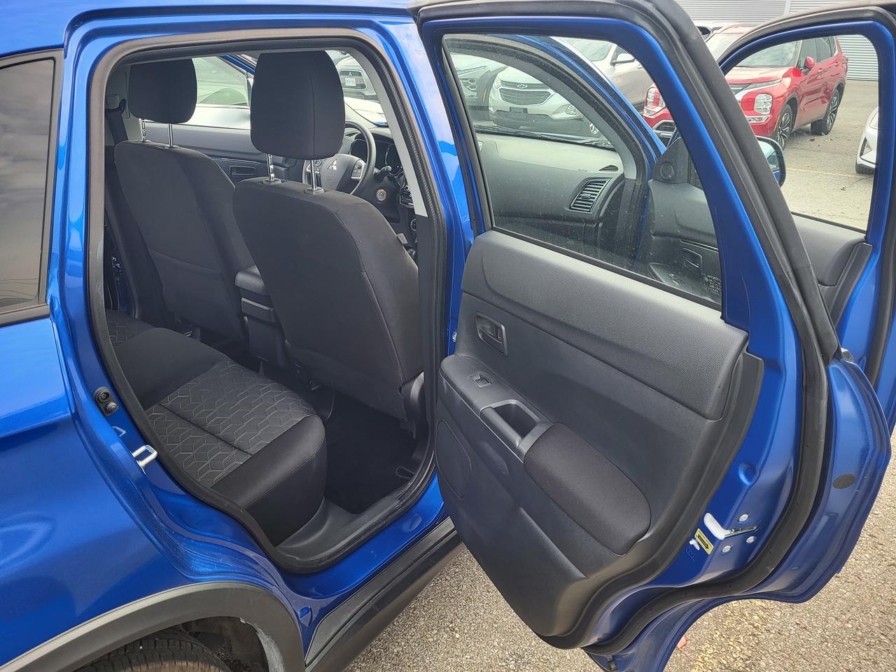 2026 Mitsubishi RVR ES Photo