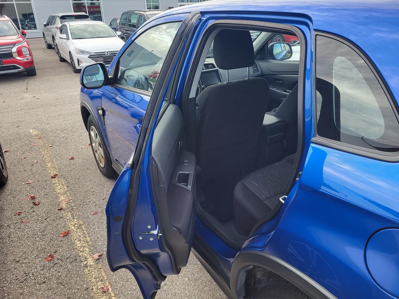 2026 Mitsubishi RVR ES Photo