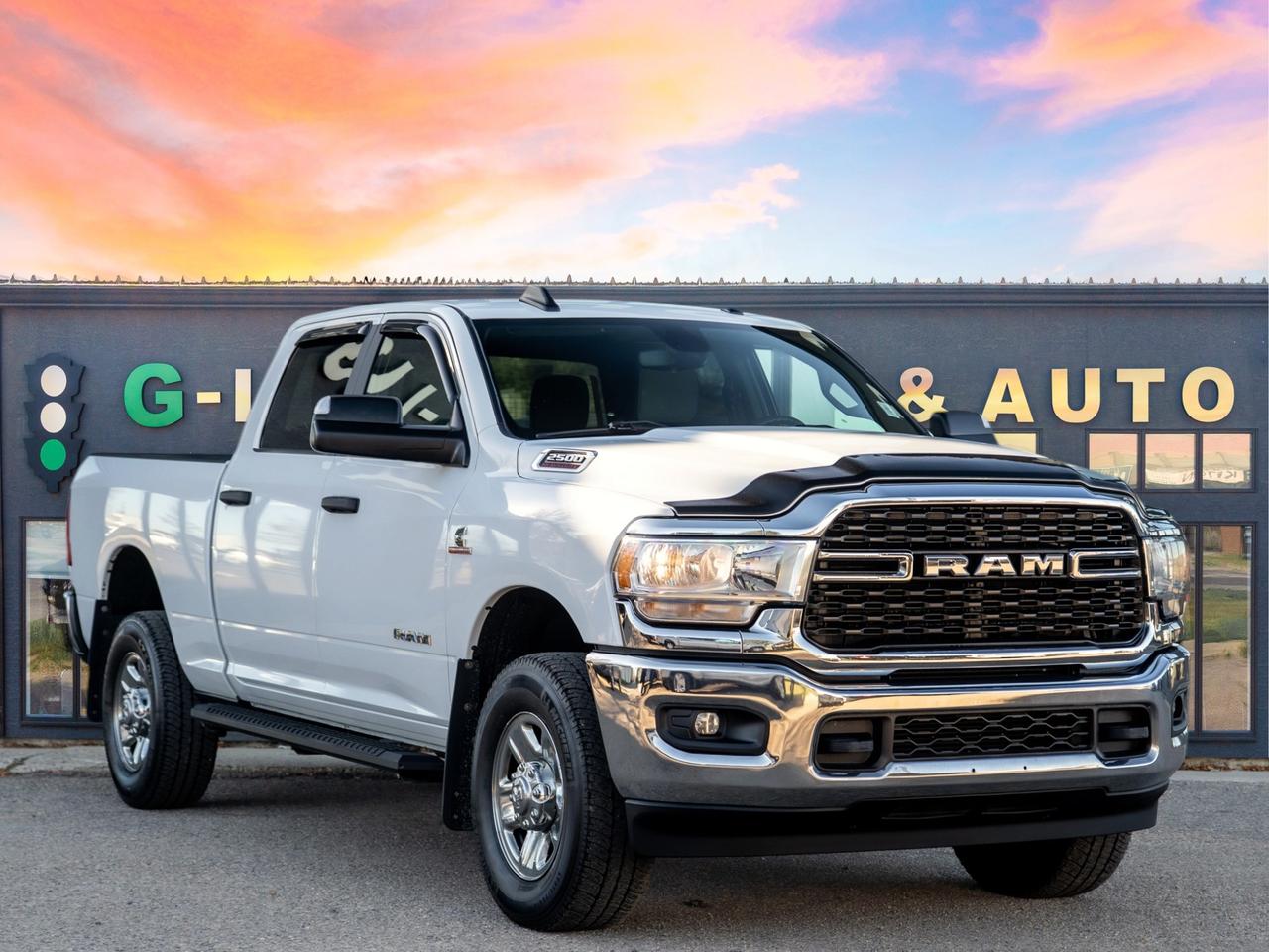 2022 RAM 2500 Big Horn 4x4 Crew Cab 6'4" Box