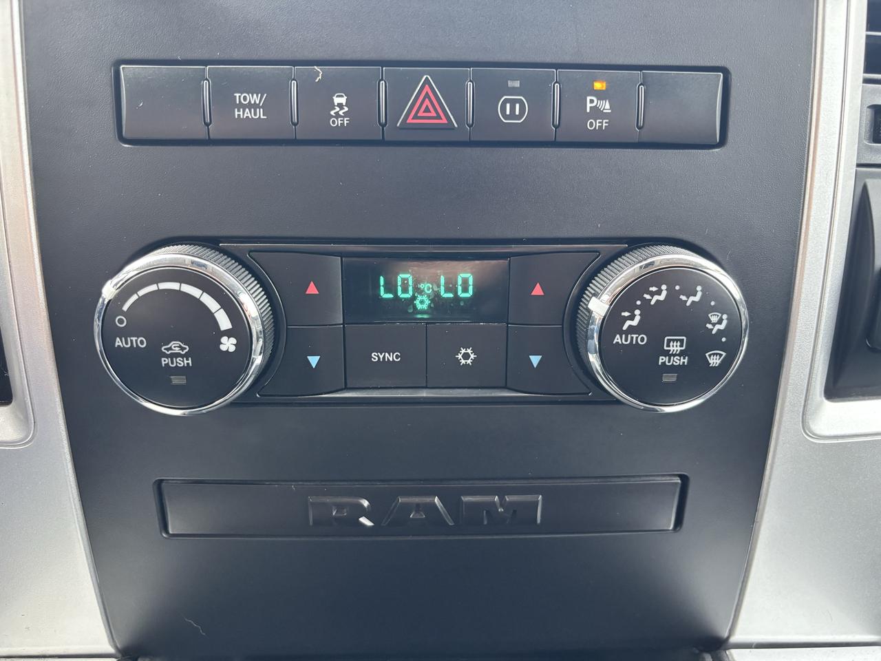 2011 RAM 1500 Sport ** BACK CAM, TOW PKG ** Photo