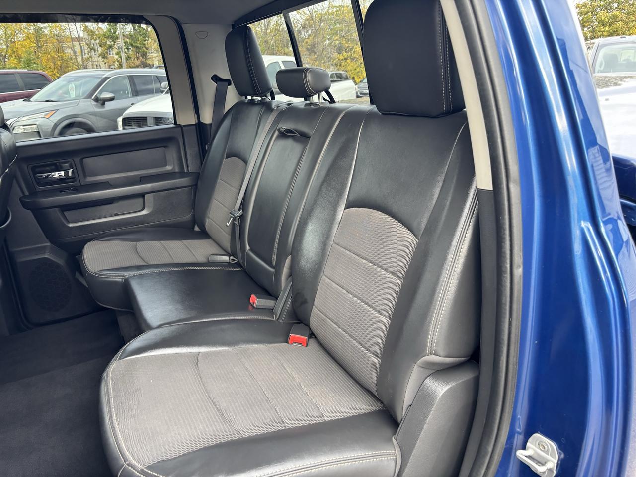 2011 RAM 1500 Sport ** BACK CAM, TOW PKG ** Photo