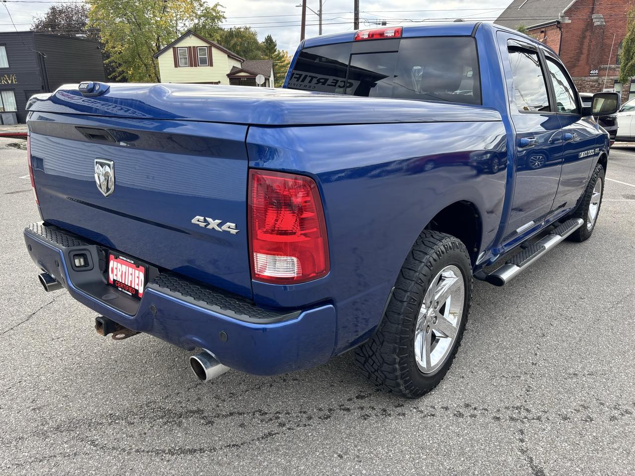 2011 RAM 1500 Sport ** BACK CAM, TOW PKG ** Photo