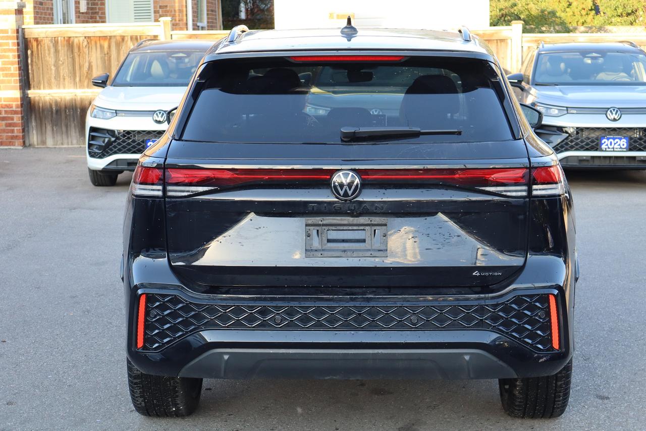 2026 Volkswagen Tiguan Comfortline R-Line Black Edition 4MOTION Photo
