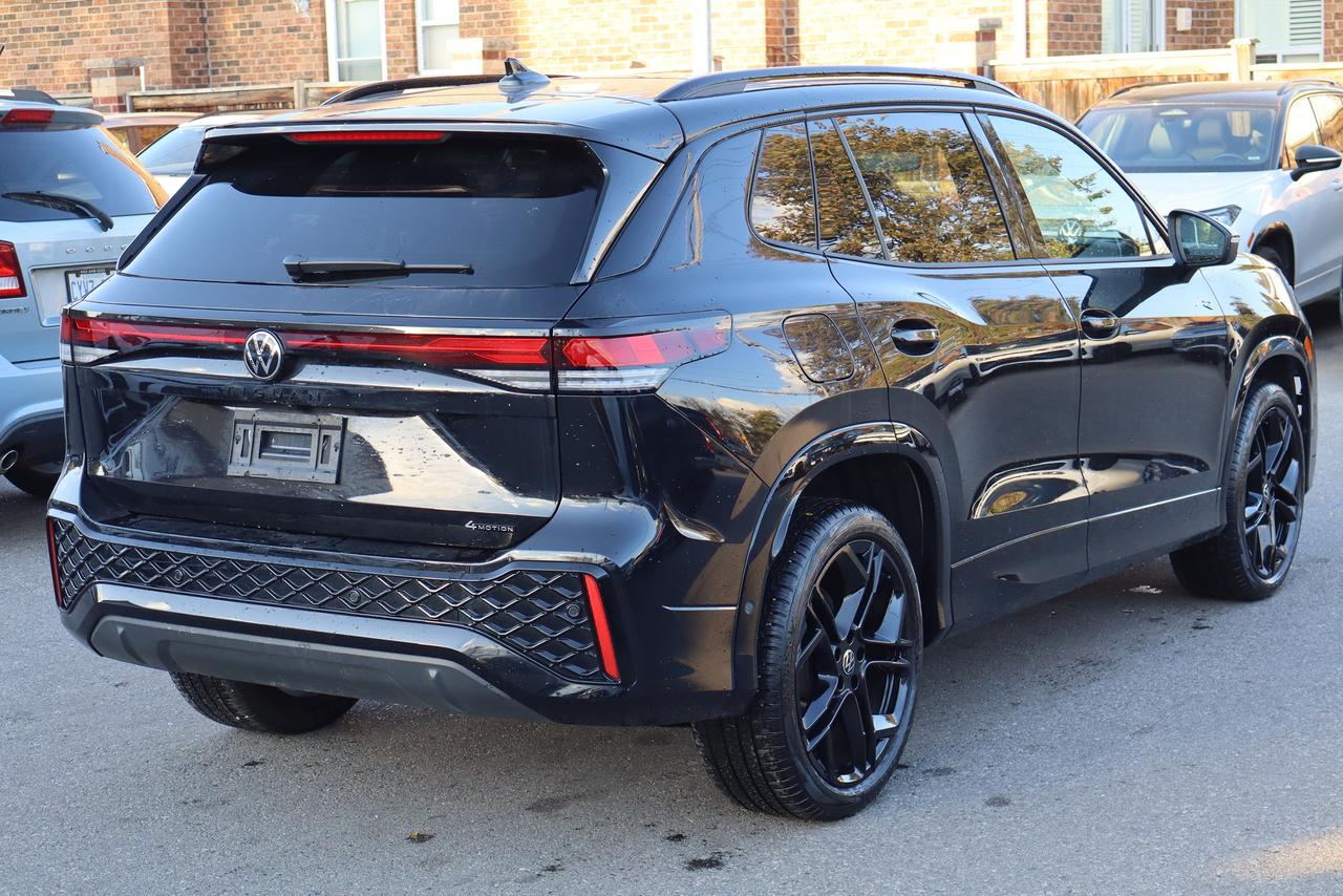 2026 Volkswagen Tiguan Comfortline R-Line Black Edition 4MOTION Photo
