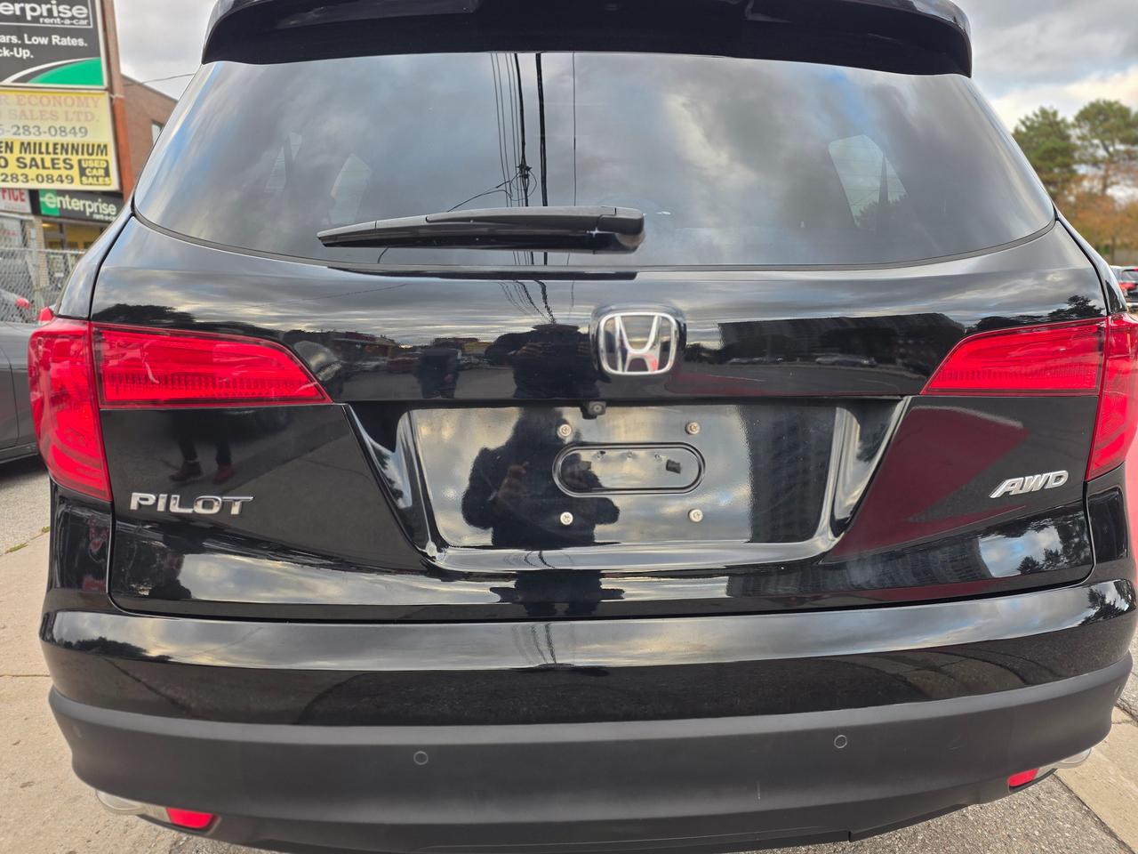 2017 Honda Pilot EX-L Photo