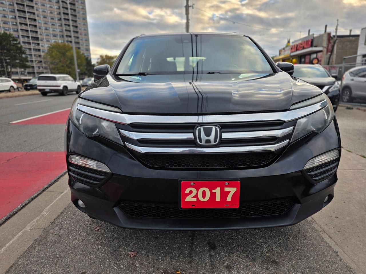 2017 Honda Pilot EX-L Photo1