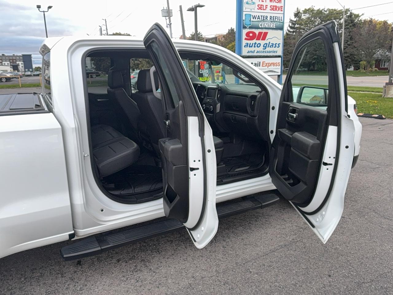 2023 Chevrolet Silverado 1500 4WD Double Cab 2.7L 4cyl Gas 6'7"Box Photo