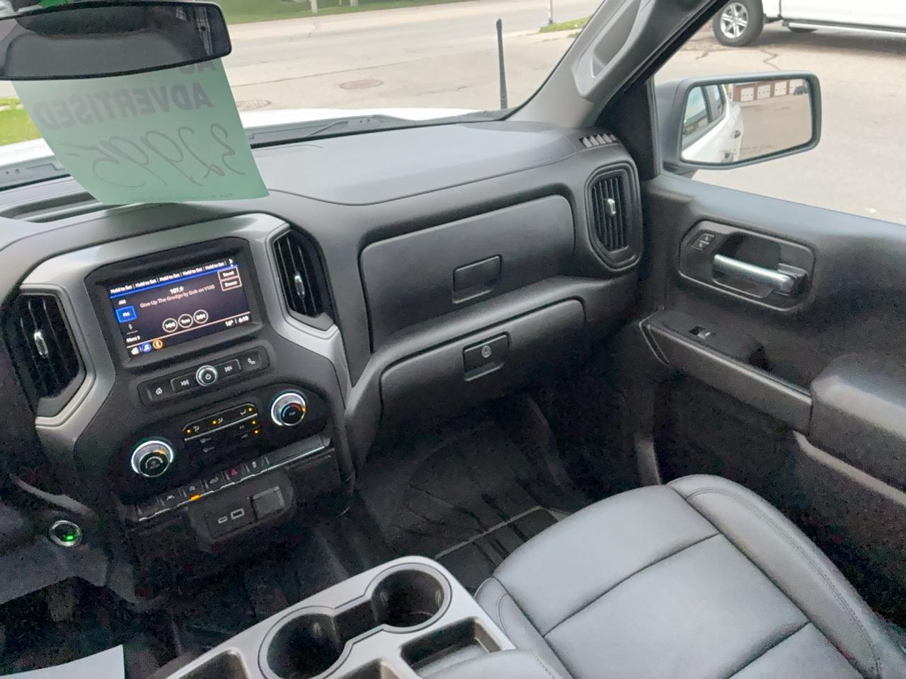 2023 Chevrolet Silverado 1500 4WD Double Cab 2.7L 4cyl Gas 6'7"Box Photo