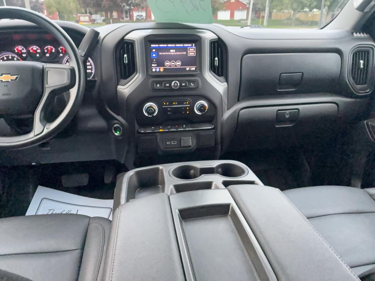 2023 Chevrolet Silverado 1500 4WD Double Cab 2.7L 4cyl Gas 6'7"Box Photo