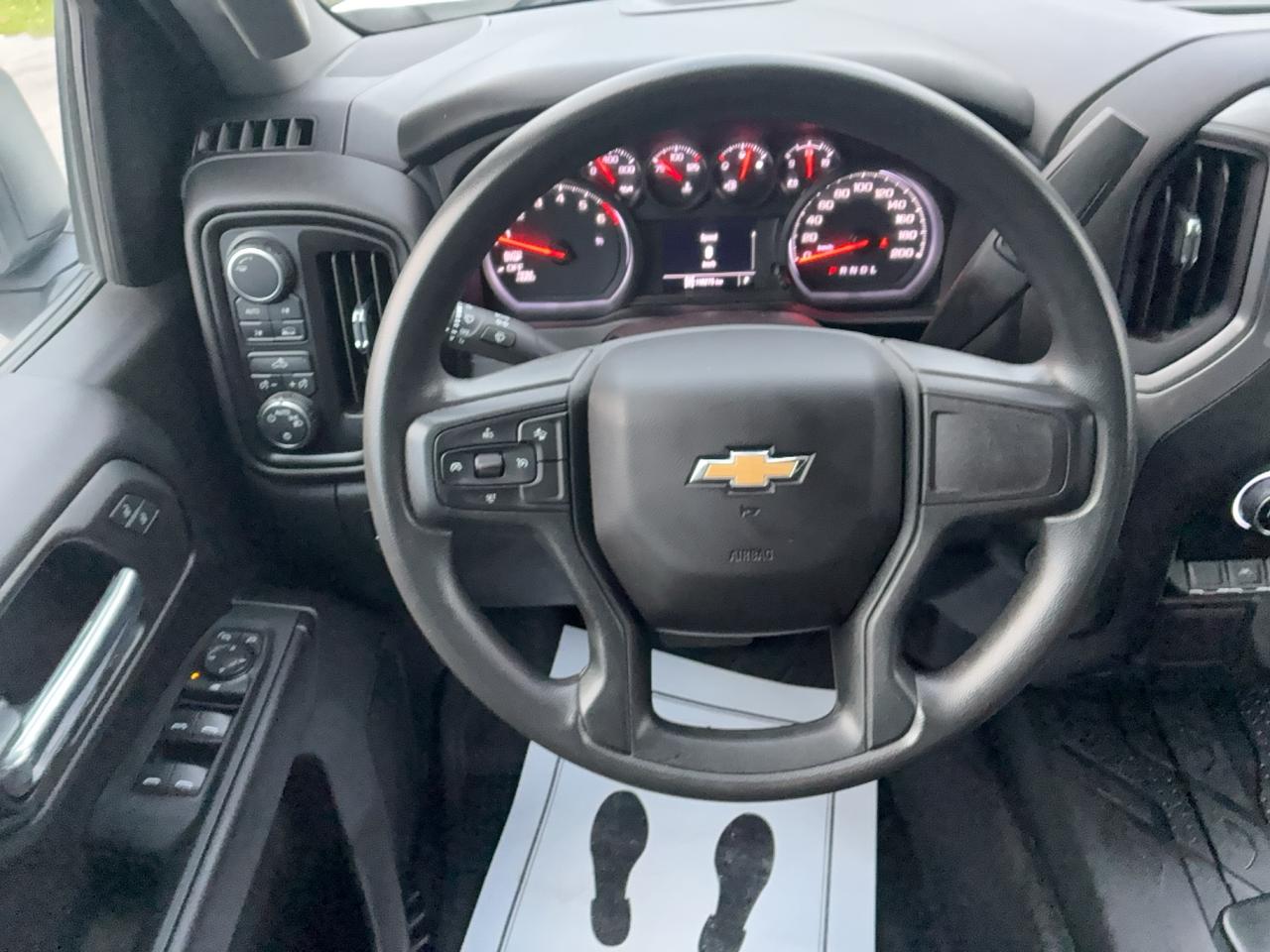 2023 Chevrolet Silverado 1500 4WD Double Cab 2.7L 4cyl Gas 6'7"Box Photo