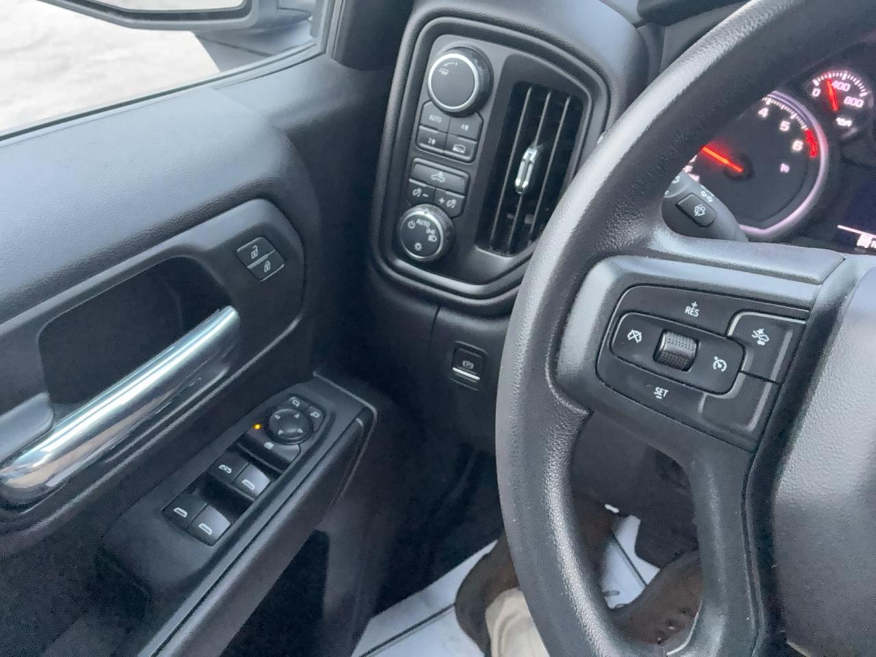 2023 Chevrolet Silverado 1500 4WD Double Cab 2.7L 4cyl Gas 6'7"Box Photo