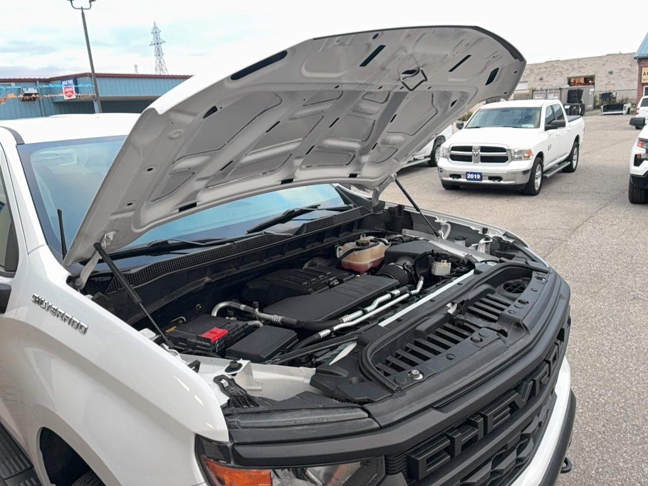 2023 Chevrolet Silverado 1500 4WD Double Cab 2.7L 4cyl Gas 6'7"Box Photo