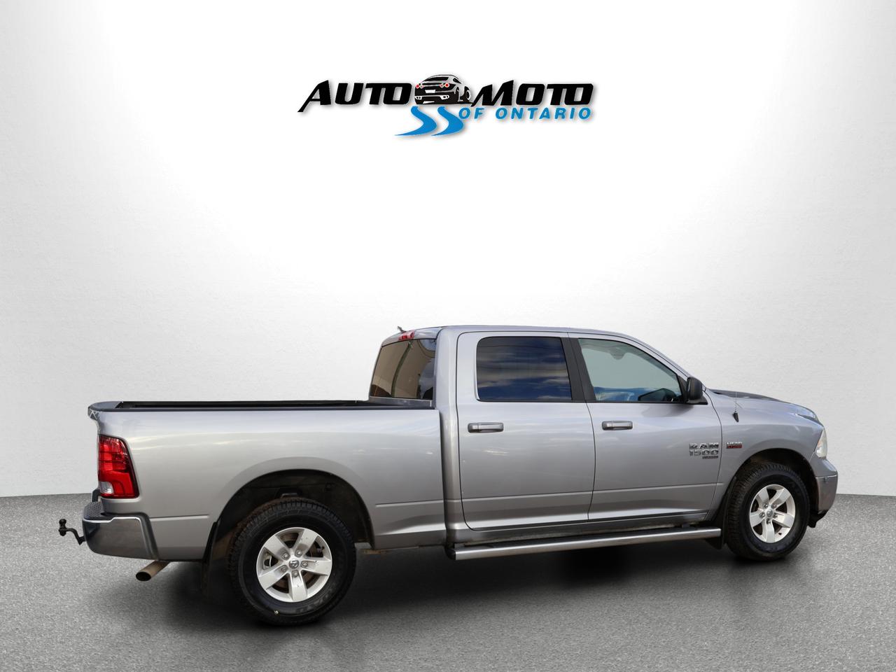 2021 RAM 1500 Classic HEMI SLT CREW CAB 4X4 *1 OWNER* BLUETOOTH CAMERA CRUISE ALLOYS Photo