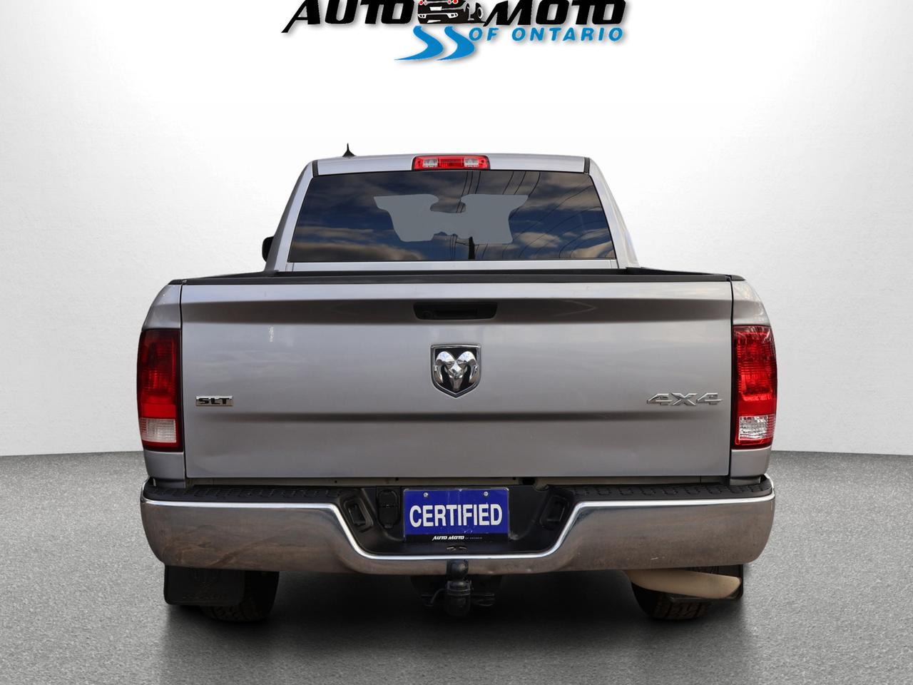 2021 RAM 1500 Classic HEMI SLT CREW CAB 4X4 *1 OWNER* BLUETOOTH CAMERA CRUISE ALLOYS Photo
