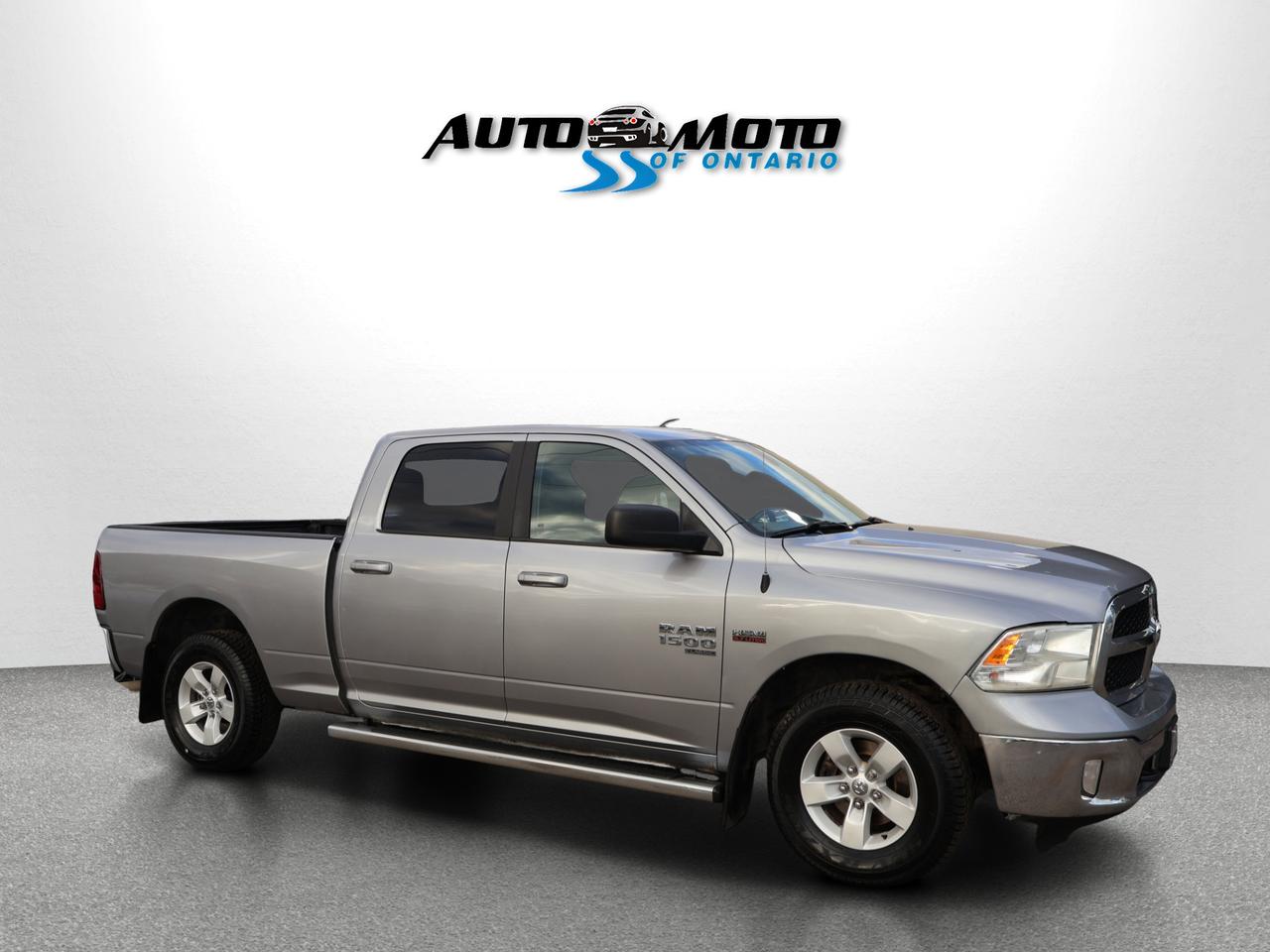 2021 RAM 1500 Classic HEMI SLT CREW CAB 4X4 *1 OWNER* BLUETOOTH CAMERA CRUISE ALLOYS Photo