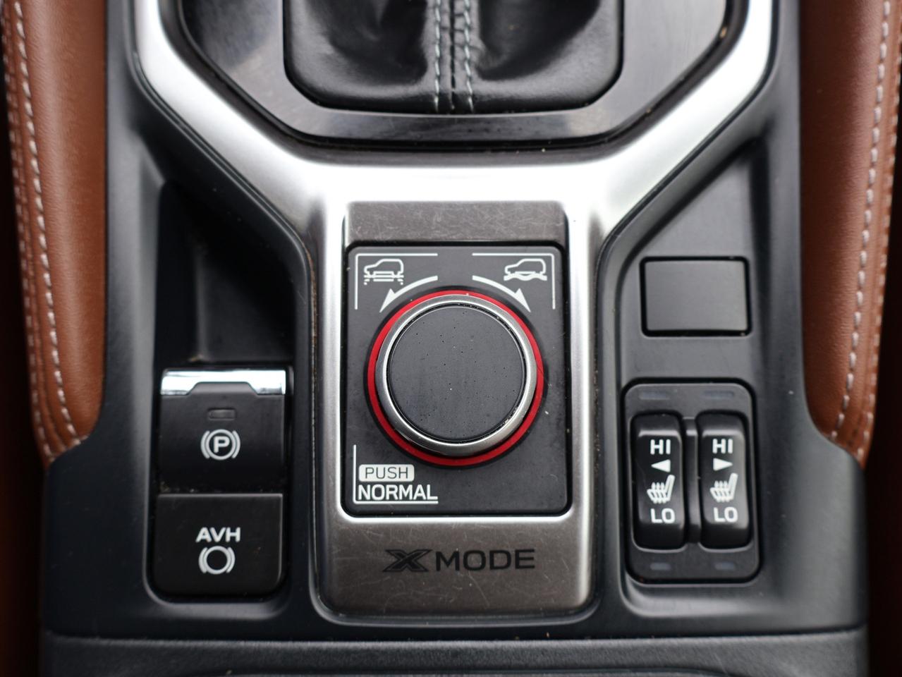2020 Subaru Forester PREMIUM AWD *ACCIDENT FREE* CAMERA NAV BLUETOOTH LEATHER HEATED SEATS PANO ROOF CRUISE ALLOYS Photo
