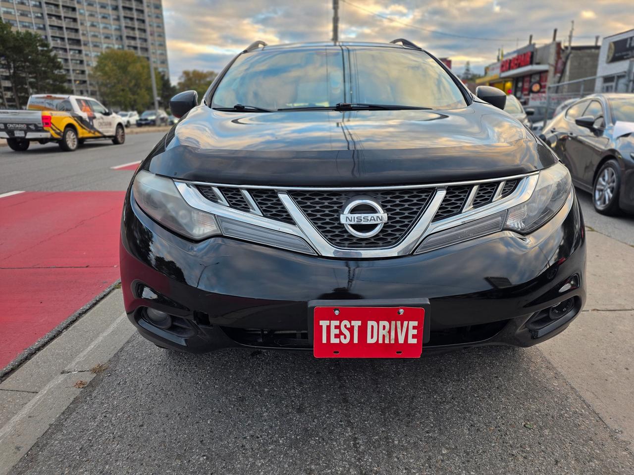 2011 Nissan Murano SL Photo1