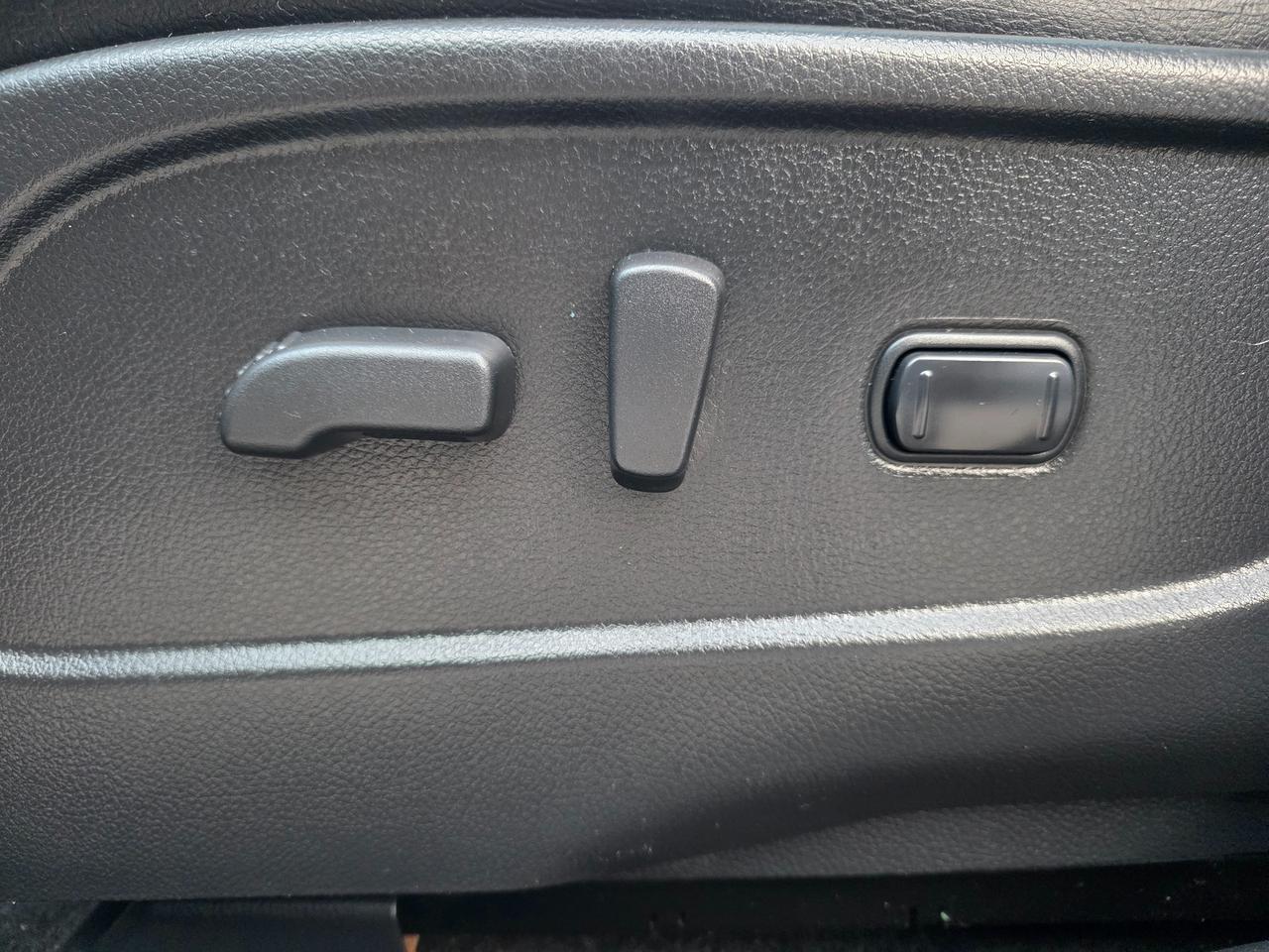 2011 Nissan Murano SL Photo