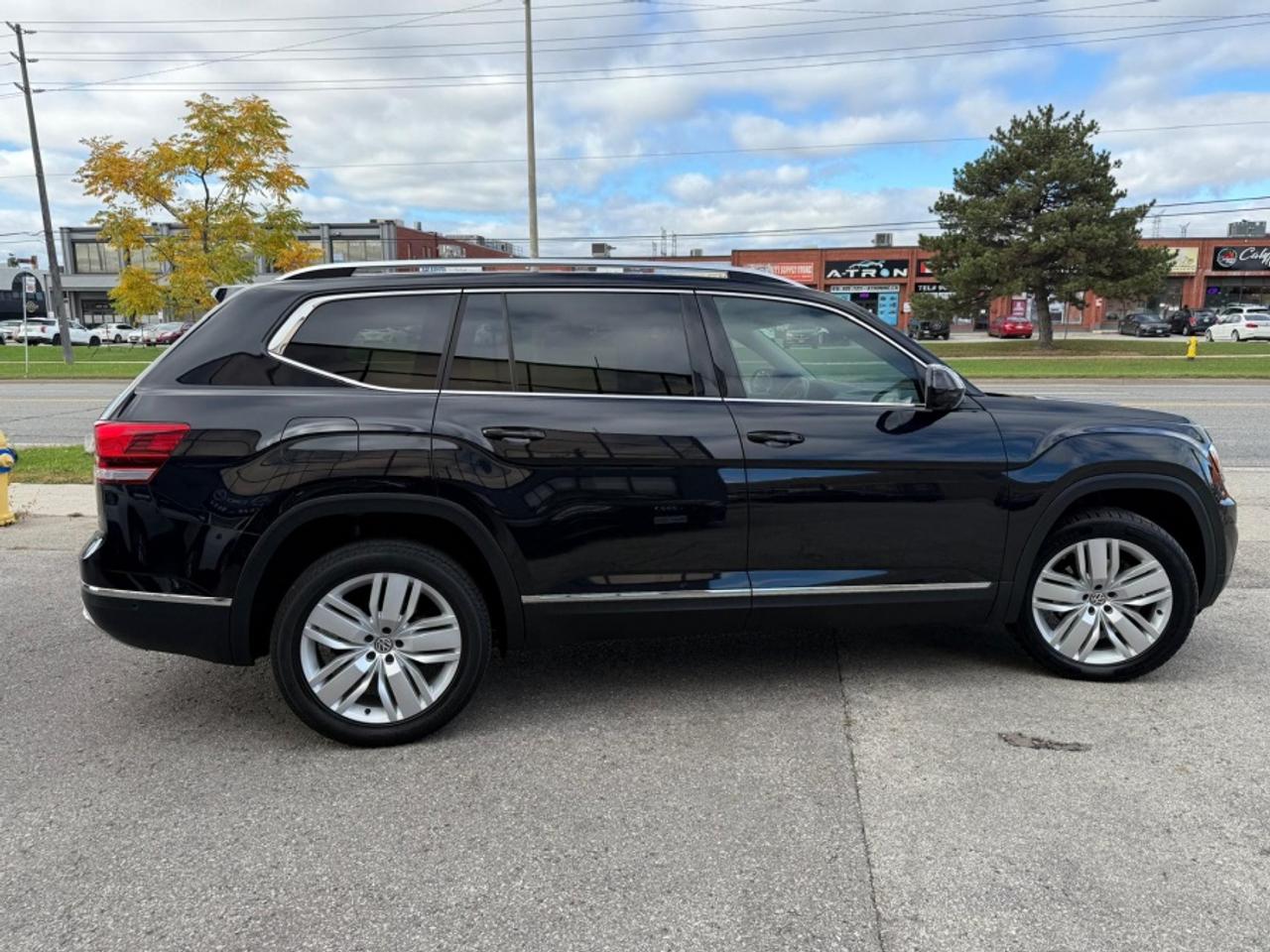2018 Volkswagen Atlas V6 SEL PREMIUM 4MOTION EXECLINE * ACCIDENT FREE * - Photo #4