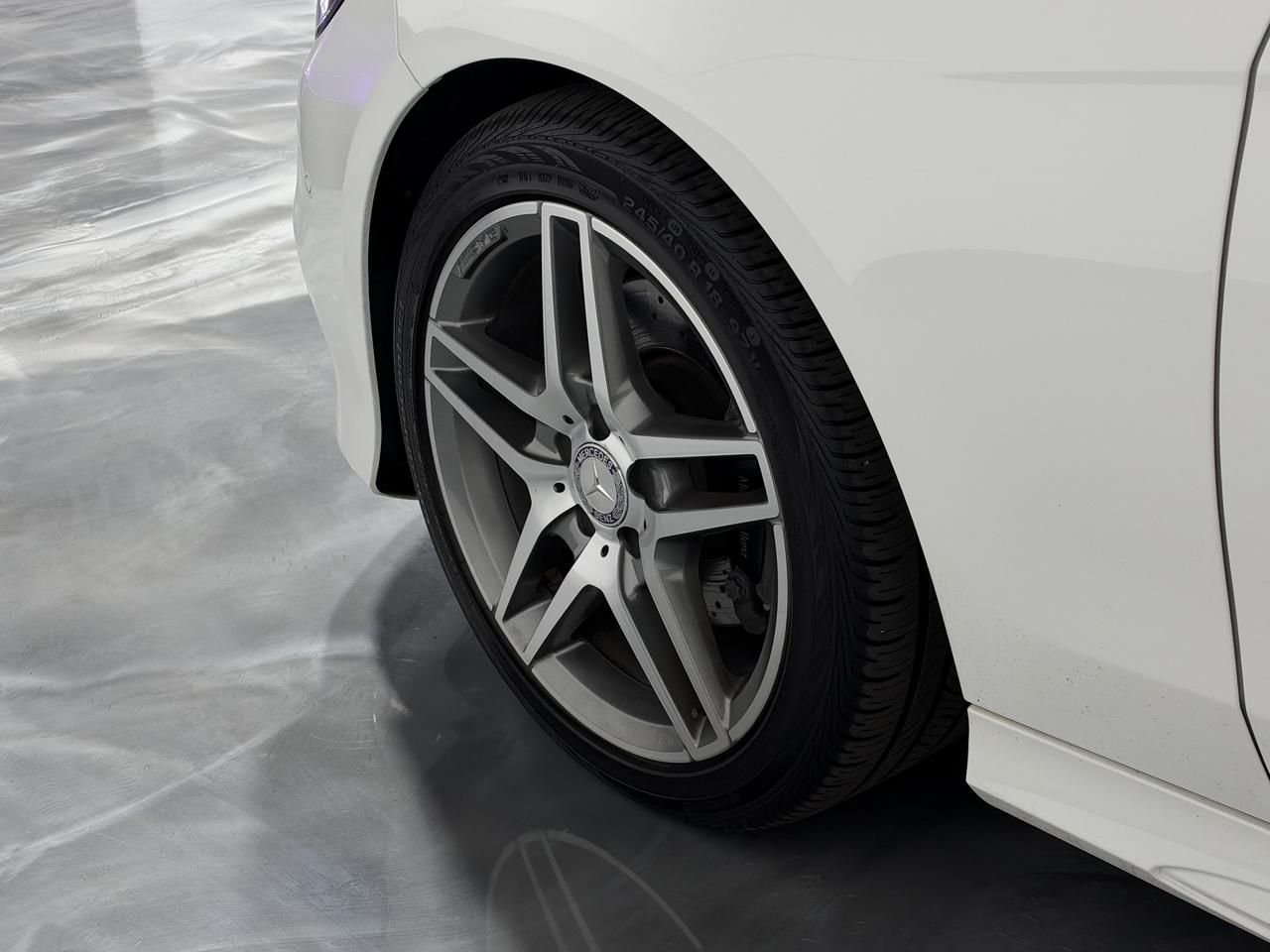 2016 Mercedes-Benz E-Class E 400 AMG Pkg, Moonroof, Heated Seats Photo