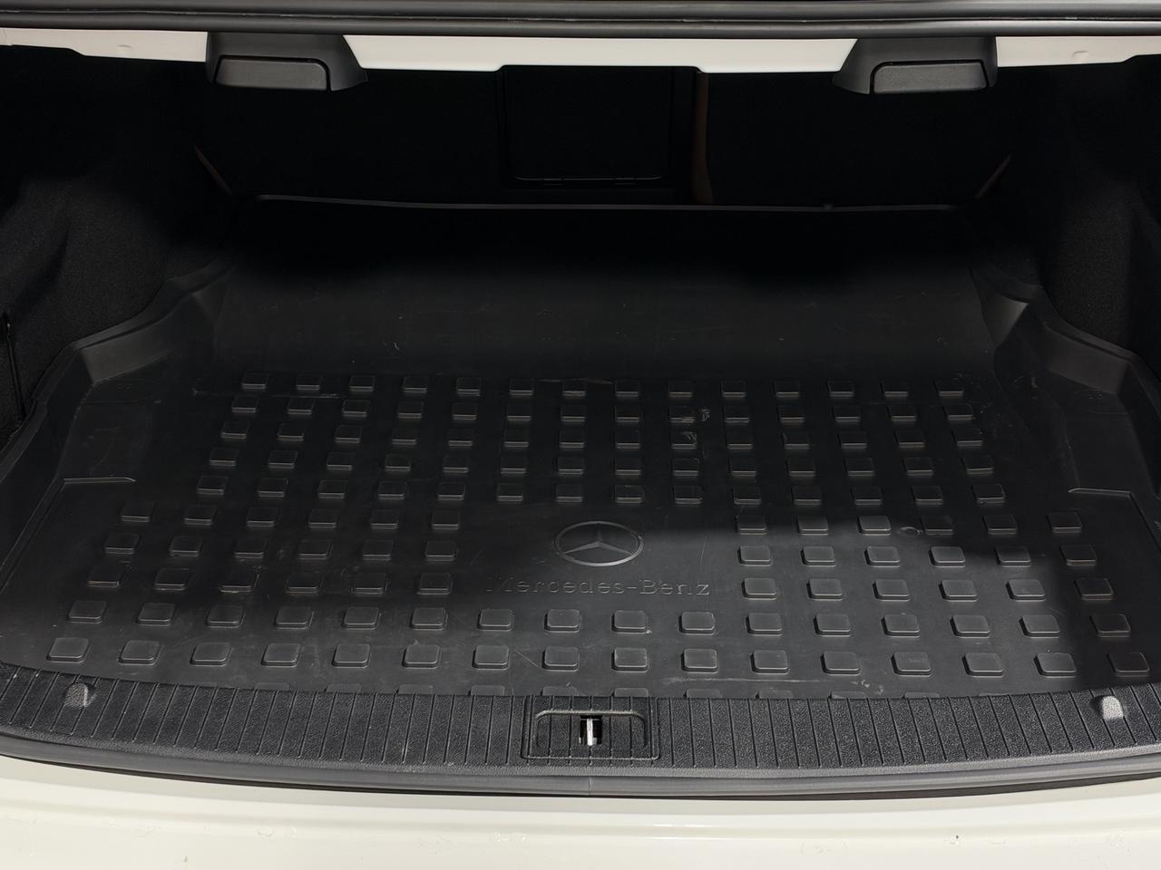 2016 Mercedes-Benz E-Class E 400 AMG Pkg, Moonroof, Heated Seats Photo