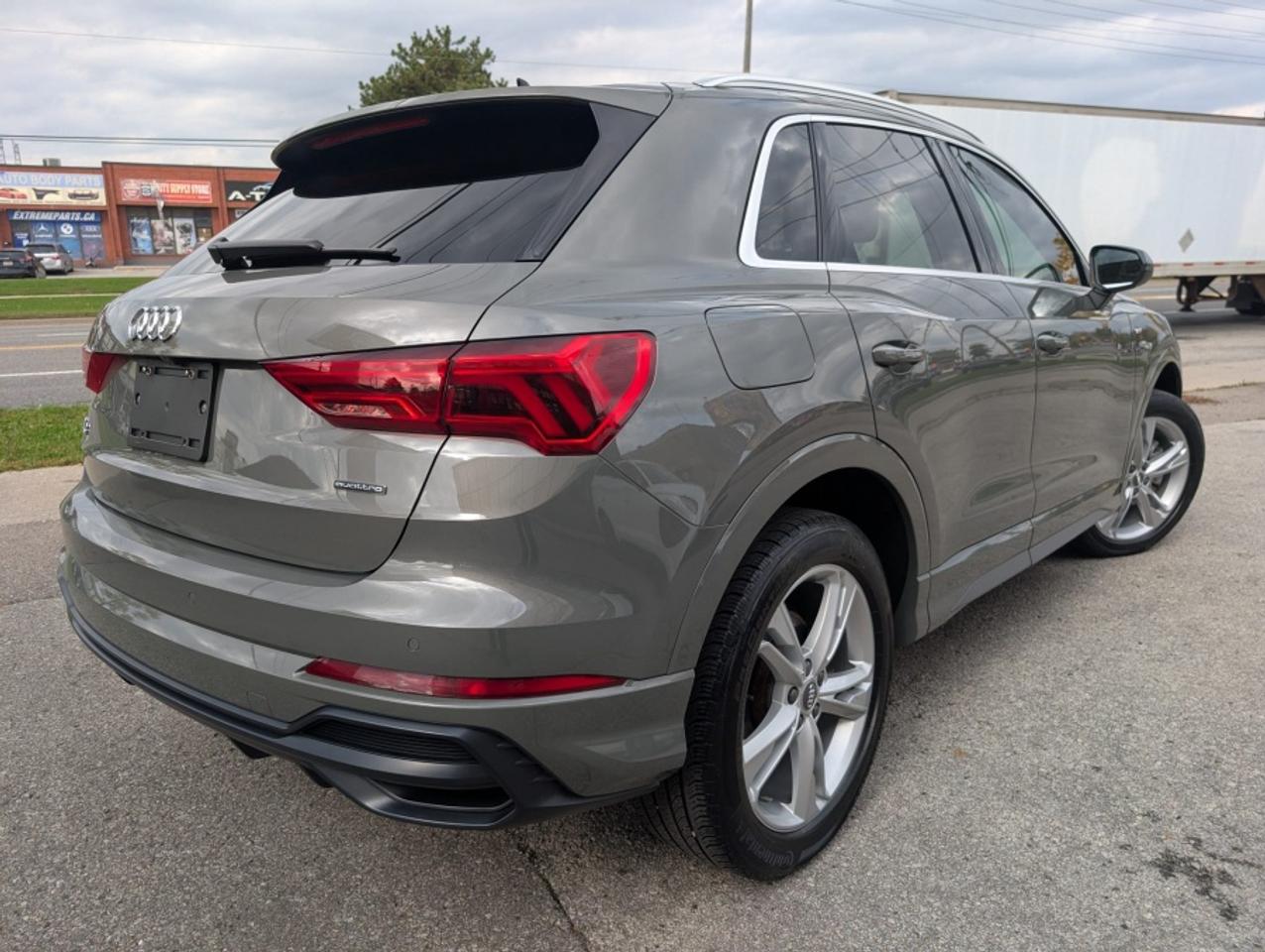 2021 Audi Q3 QUATTRO S LINE PREM PLUS 45 TFSI * SUNROOF * NAVI - Photo #6